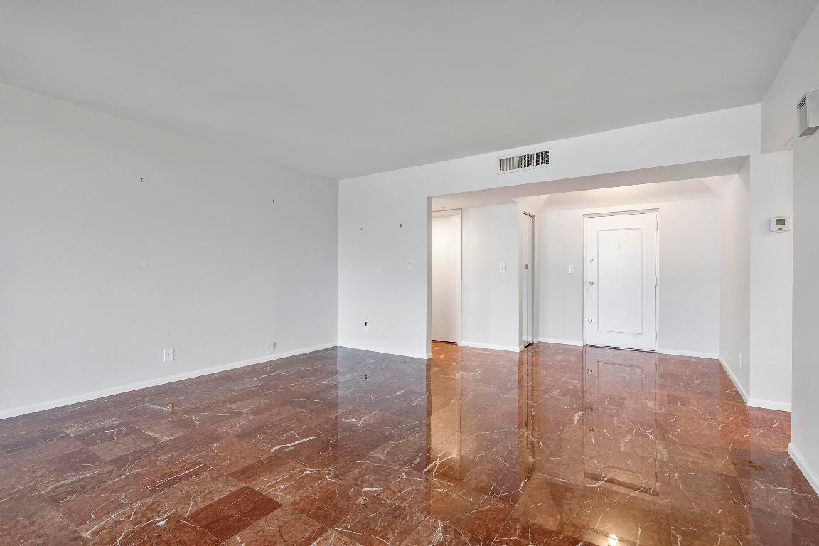 1401 S Ocean Boulevard 305