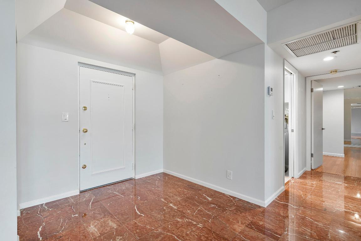 1401 S Ocean Boulevard 305