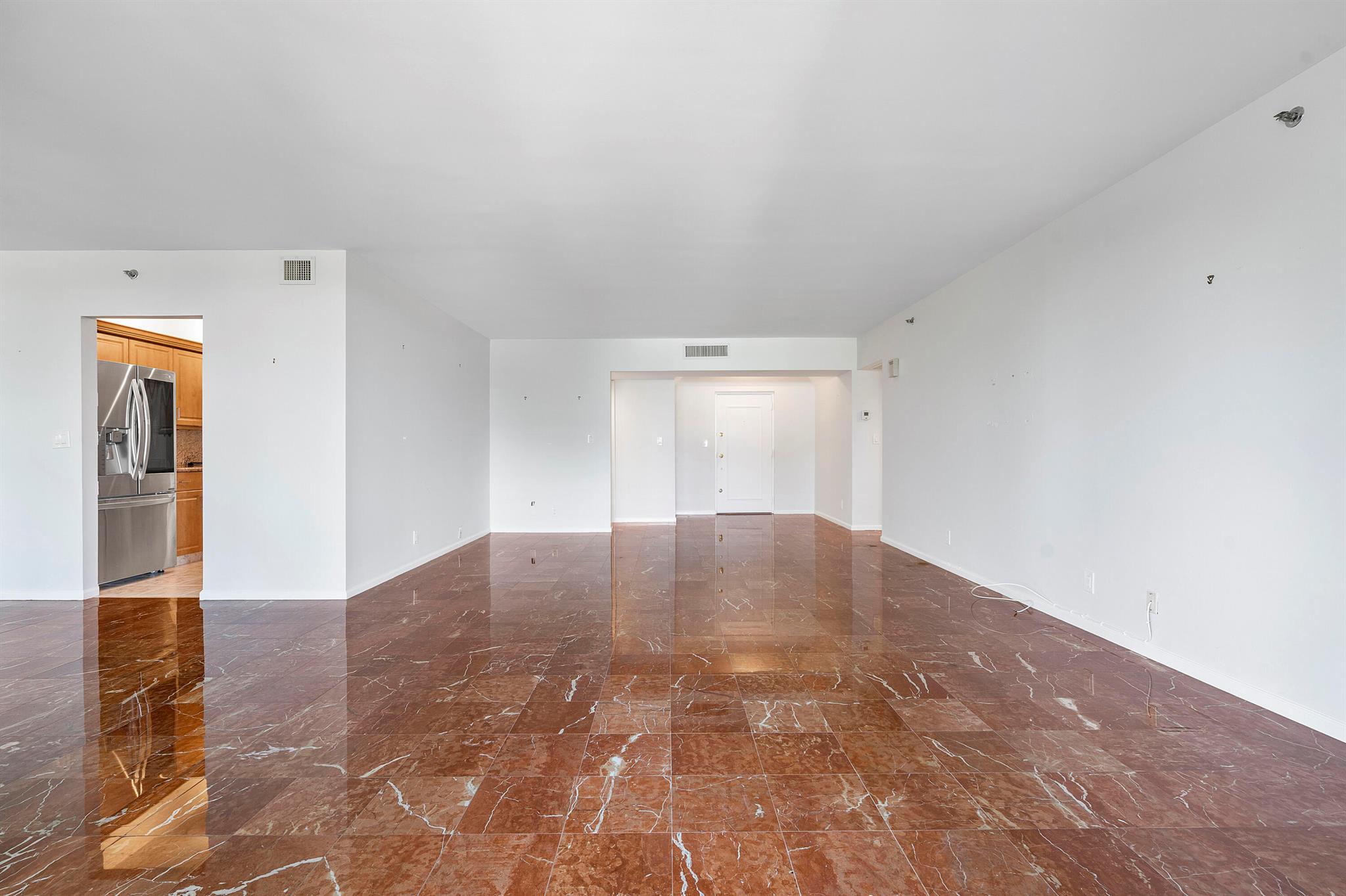 1401 S Ocean Boulevard 305