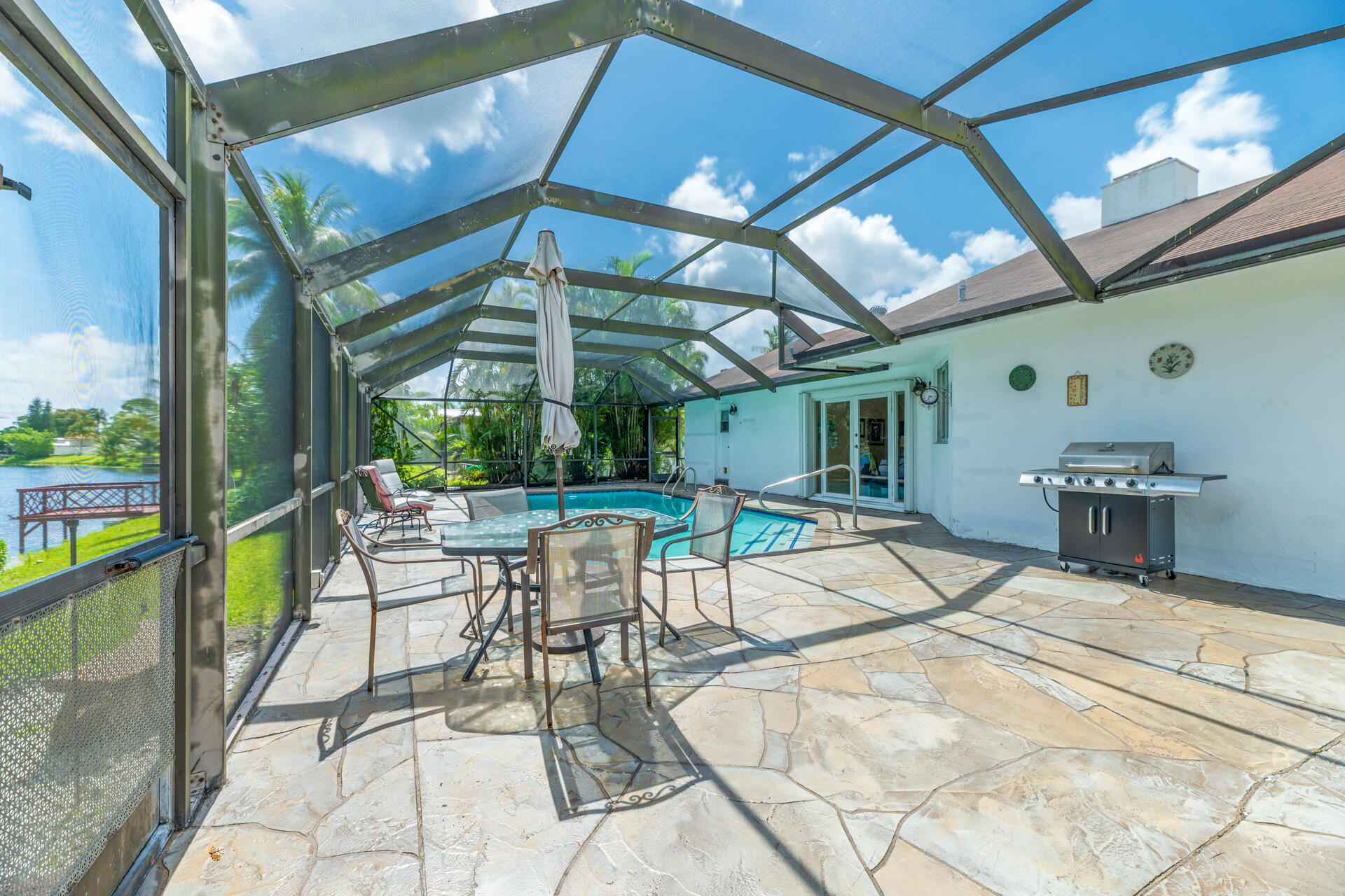 CRYSTAL HEIGHTS - Residential