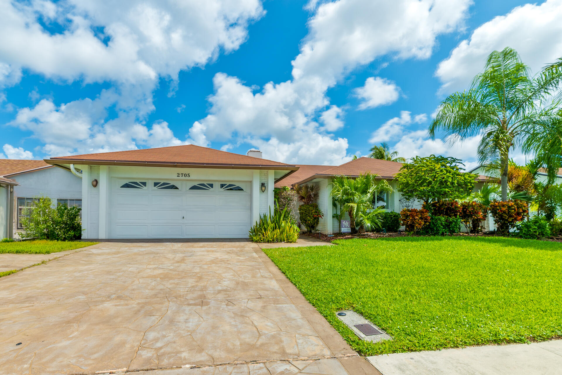 CRYSTAL HEIGHTS - Residential