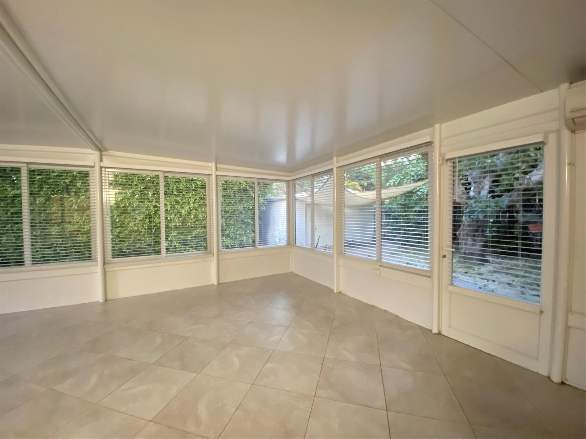 Hollywood Lakes Sec 1-32 - Residential Lease