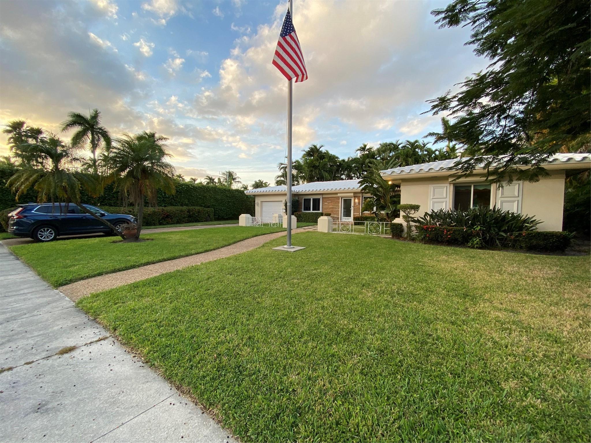 Hollywood Lakes Sec 1-32 - Residential Lease