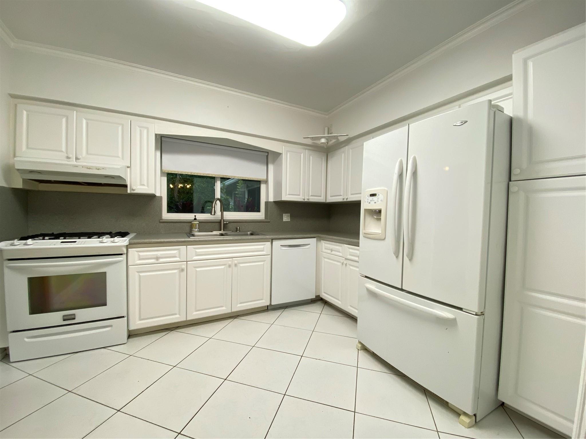 Hollywood Lakes Sec 1-32 - Residential Lease