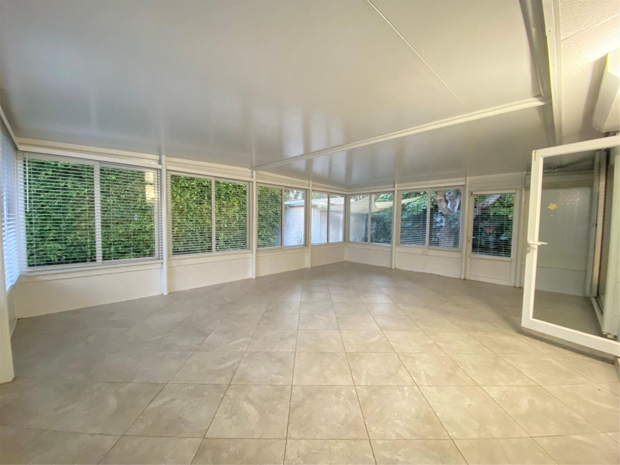 Hollywood Lakes Sec 1-32 - Residential Lease