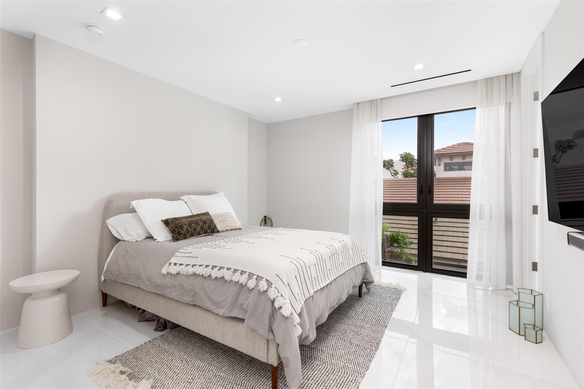 LAS OLAS - Residential