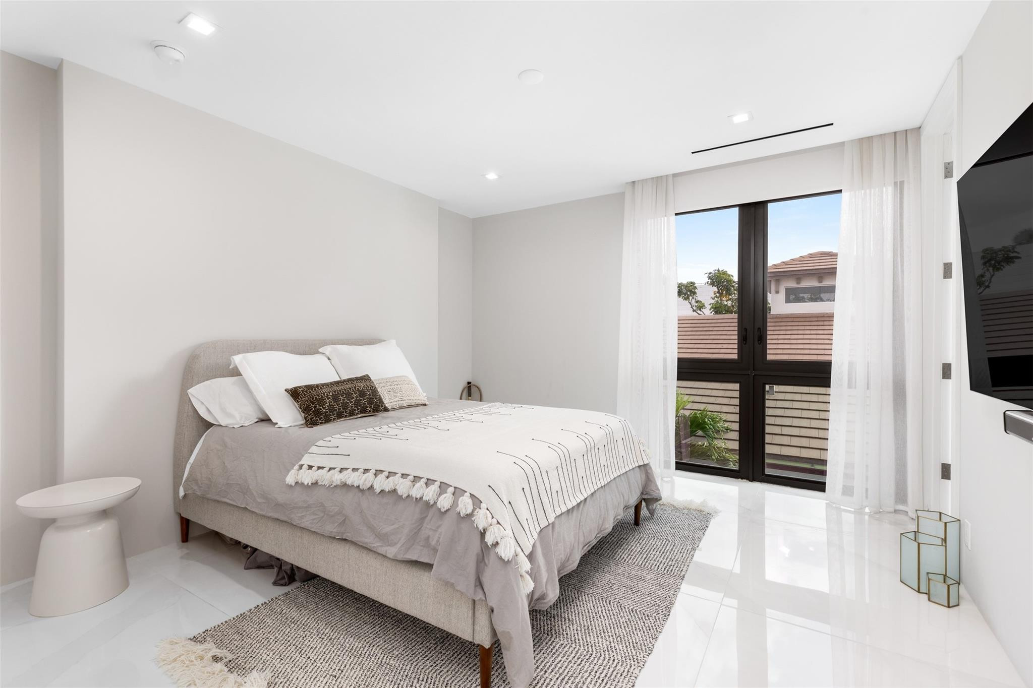 LAS OLAS - Residential