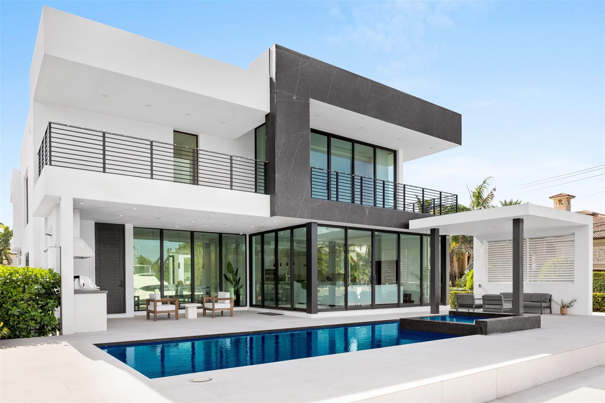 LAS OLAS - Residential