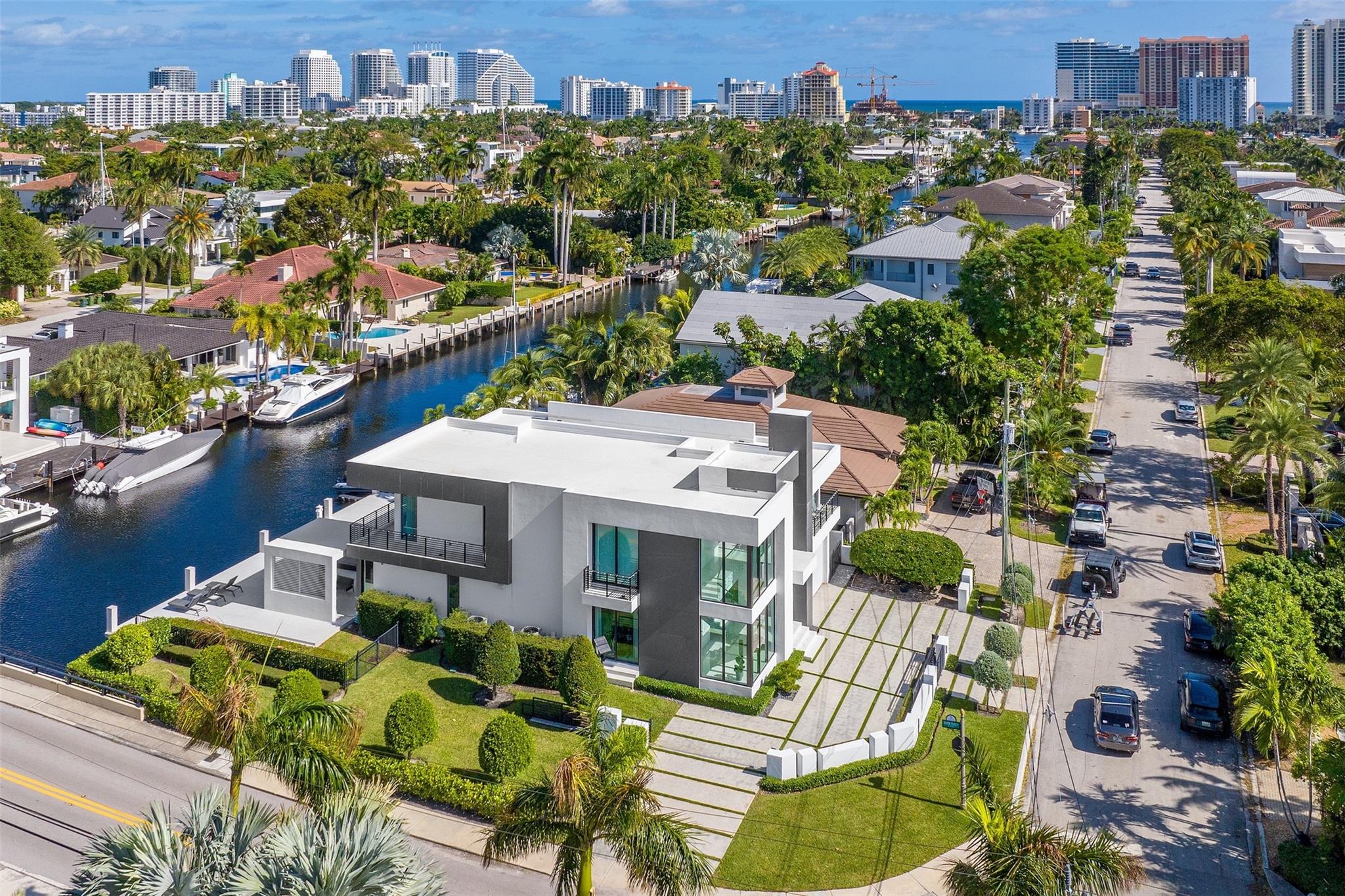 LAS OLAS - Residential