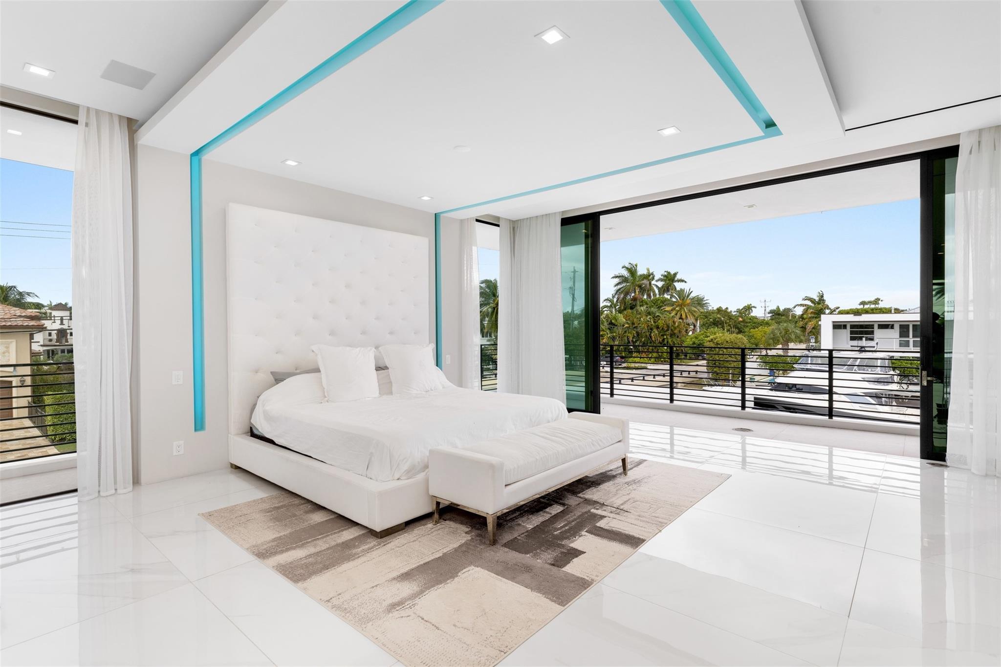 LAS OLAS - Residential