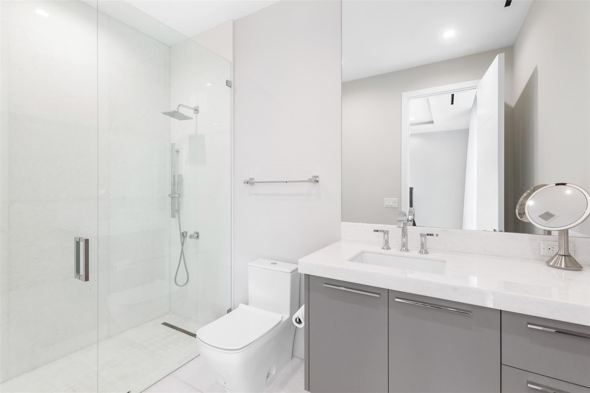 LAS OLAS - Residential