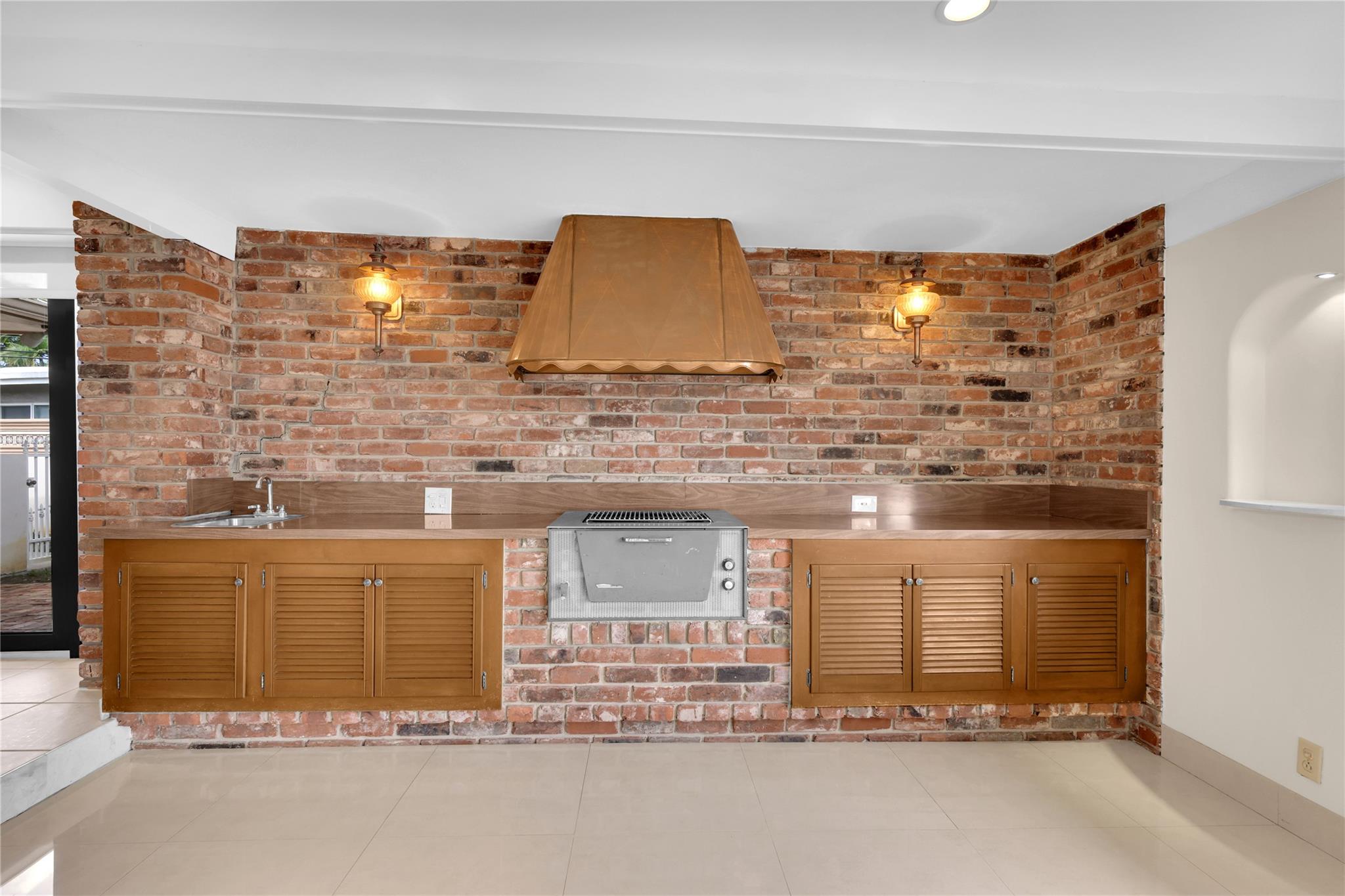 Coral Gardens 30-7 B - Residential