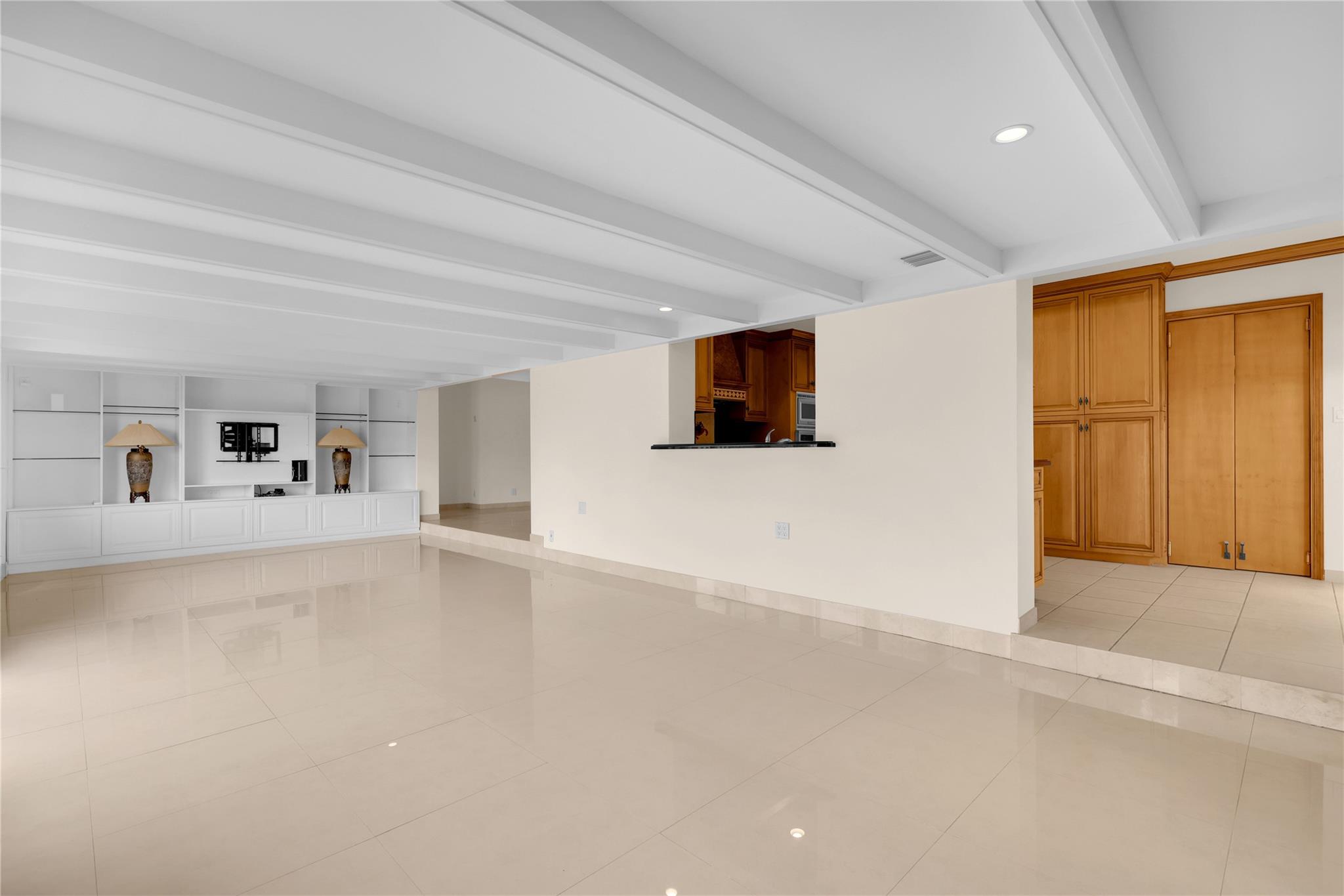 Coral Gardens 30-7 B - Residential