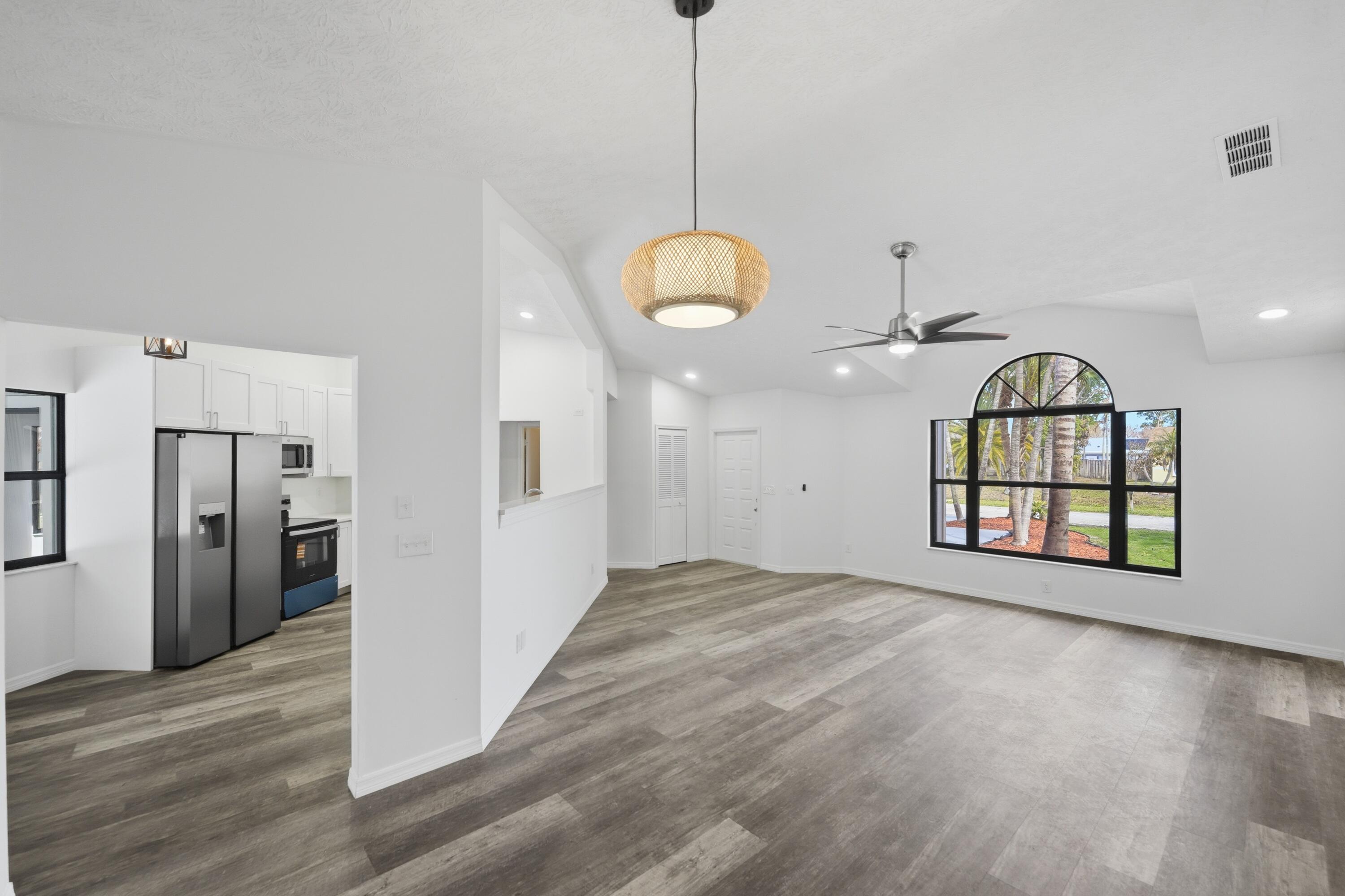 PORT ST LUCIE SECTION 18 - Residential