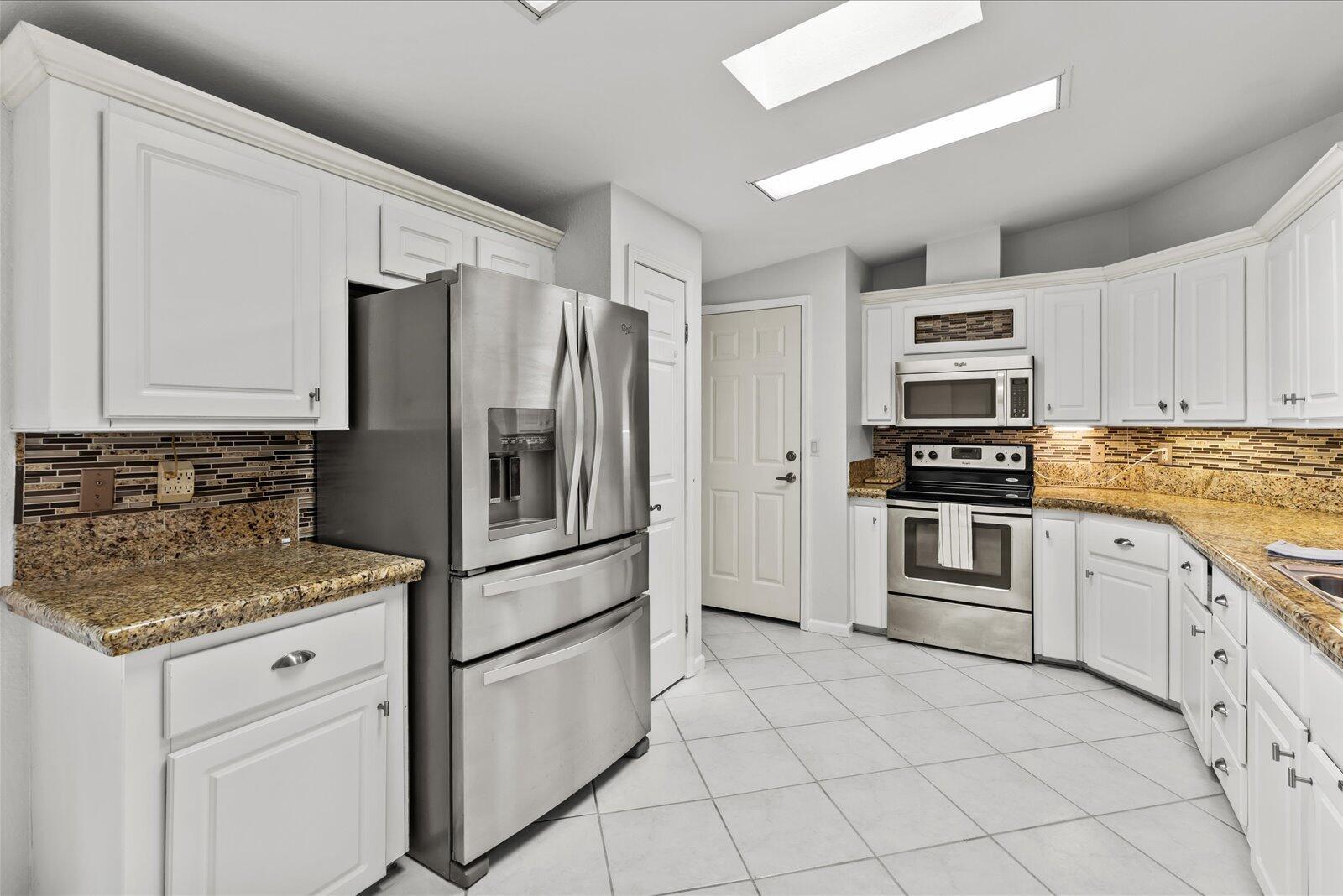 EAGLE RETREAT AT SAVANNA - Residential