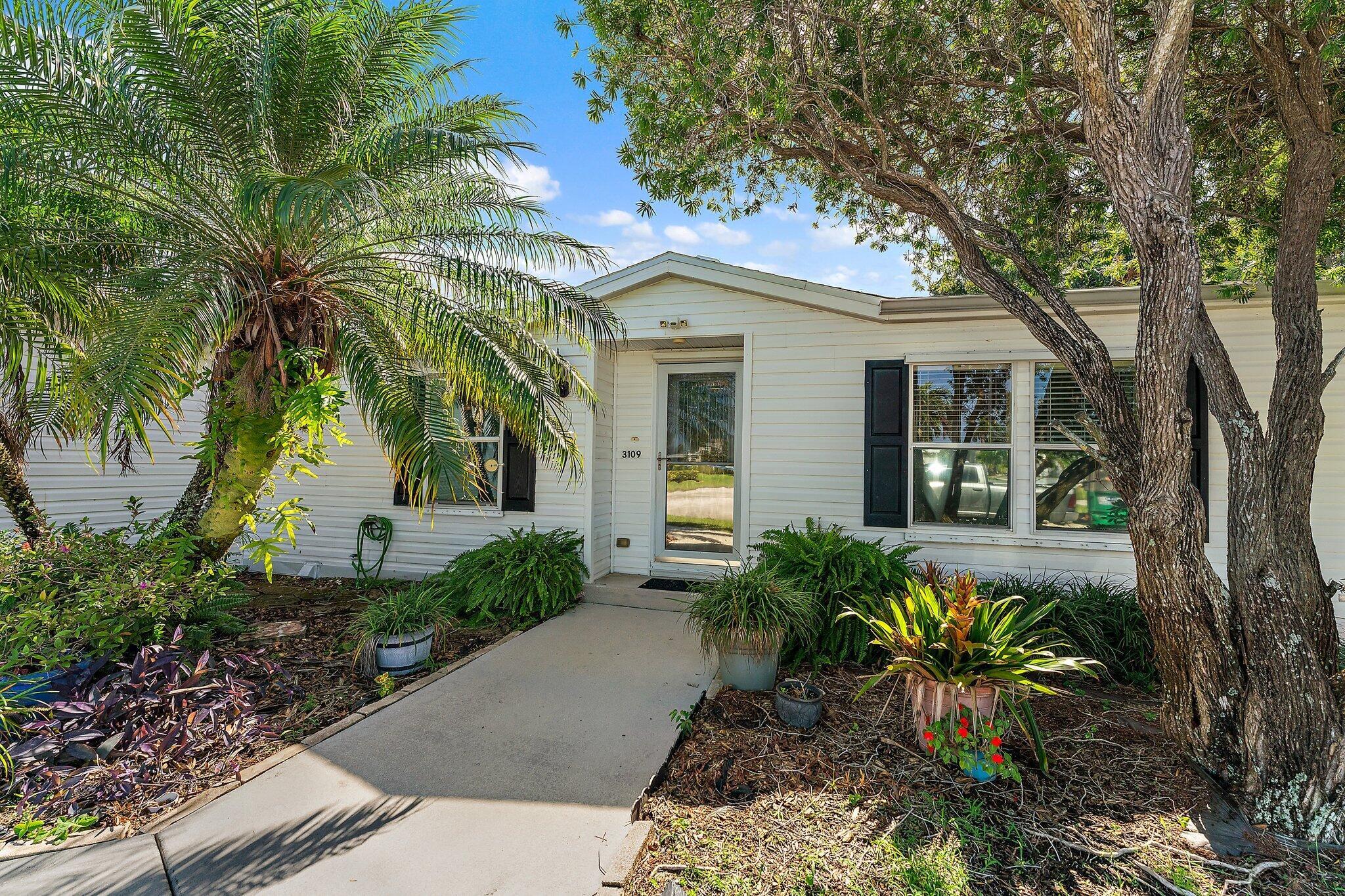 EAGLE RETREAT AT SAVANNA - Residential