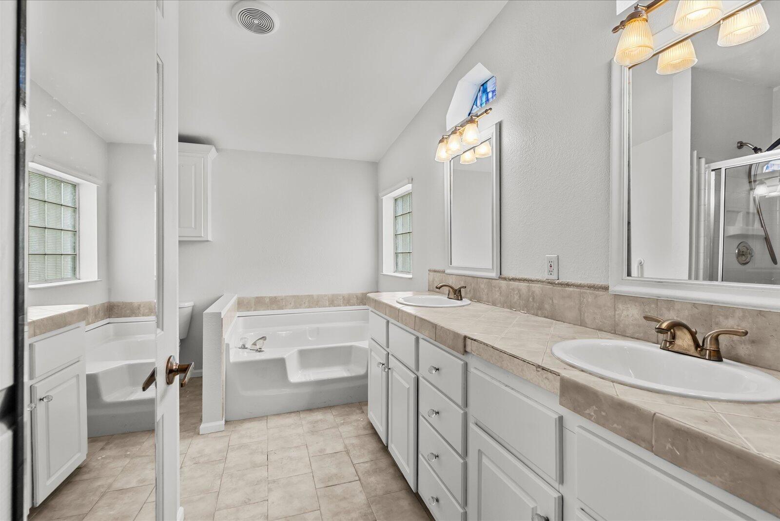 EAGLE RETREAT AT SAVANNA - Residential