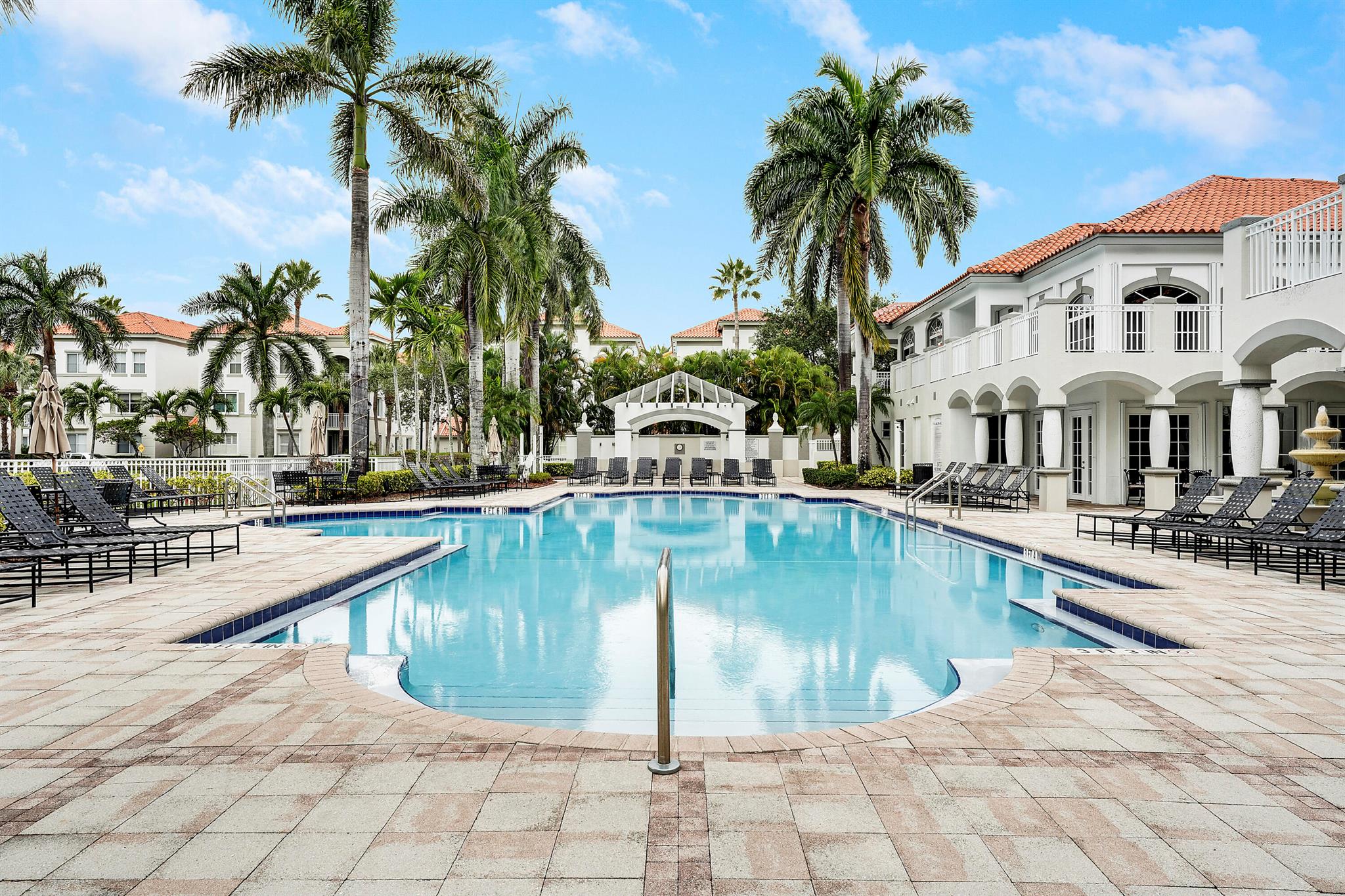 RESIDENCES AT LEGACY PLAC - Residential Lease