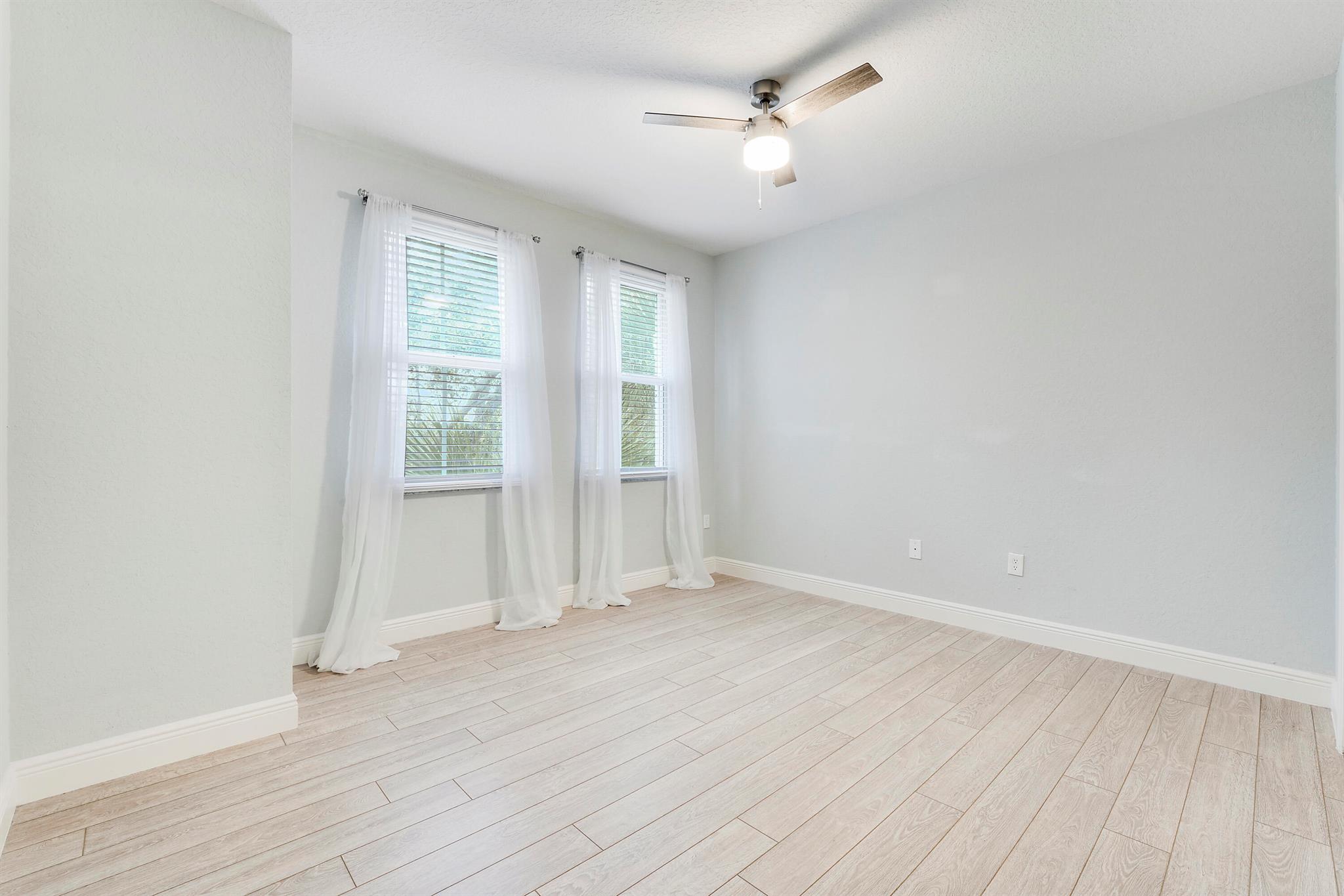 RESIDENCES AT LEGACY PLAC - Residential Lease