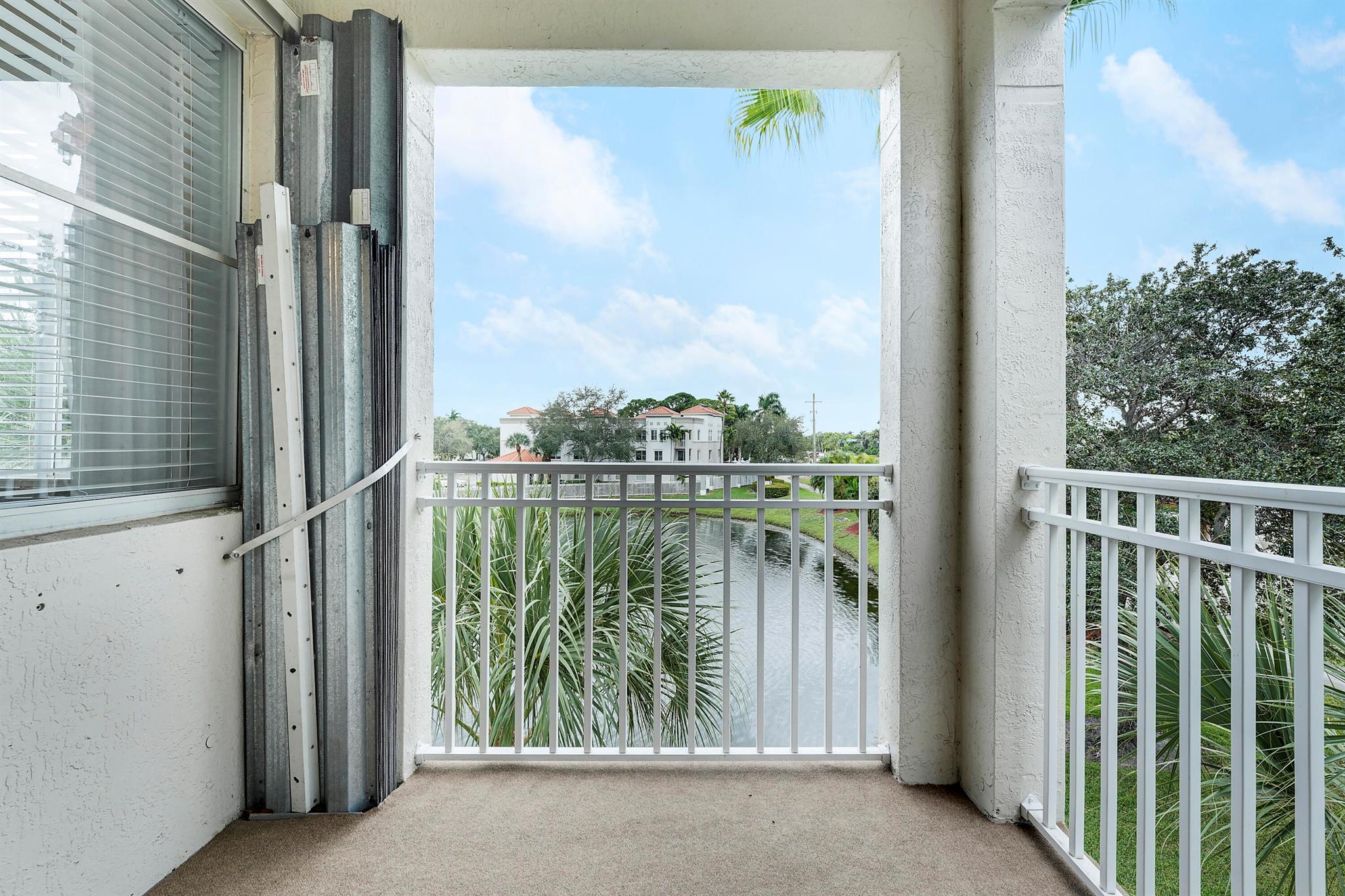 RESIDENCES AT LEGACY PLAC - Residential Lease