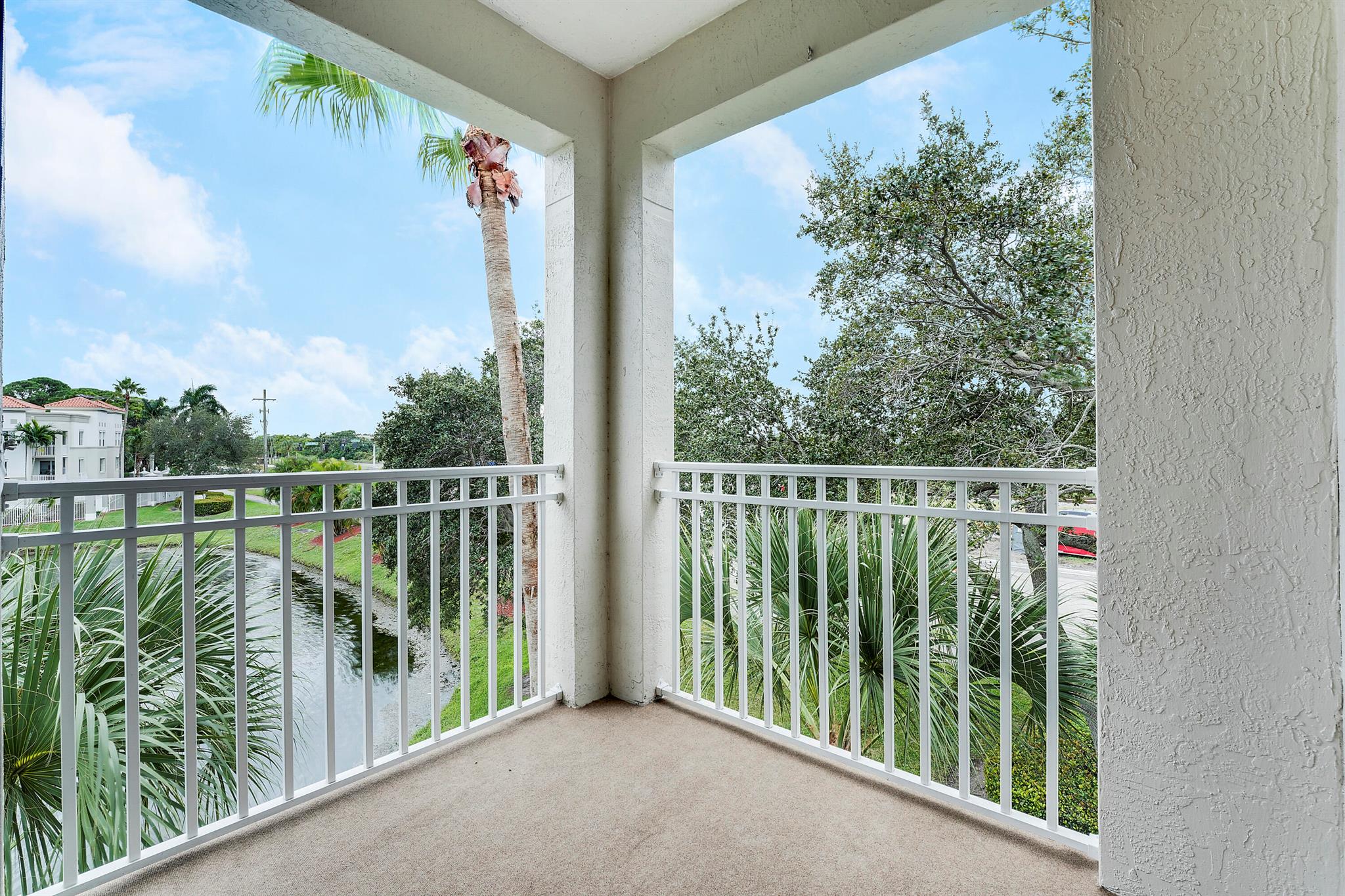 RESIDENCES AT LEGACY PLAC - Residential Lease