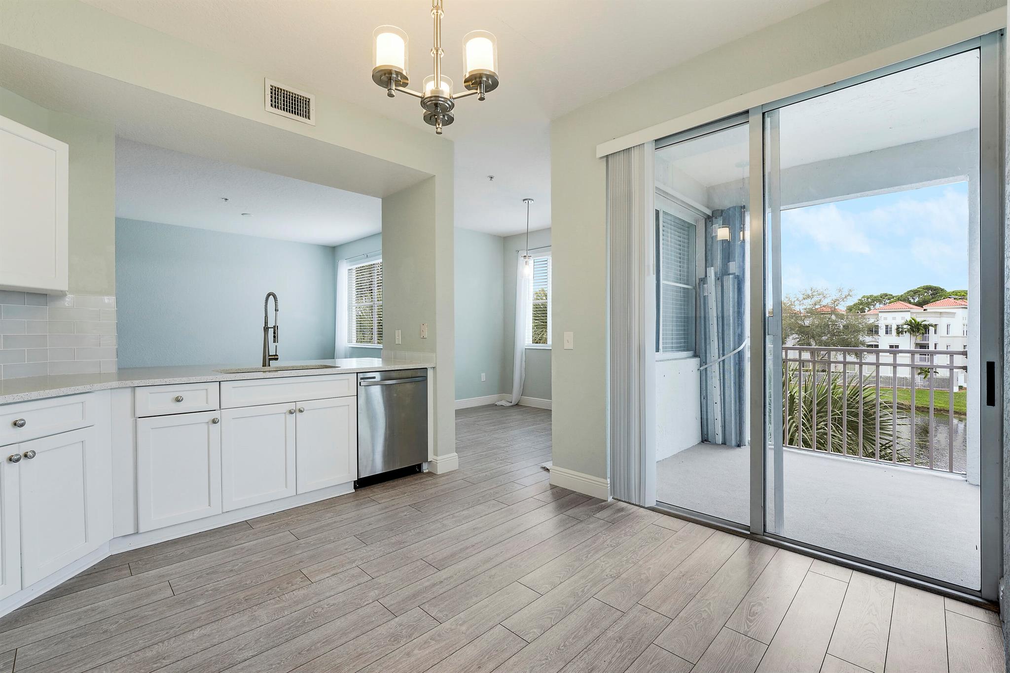 RESIDENCES AT LEGACY PLAC - Residential Lease