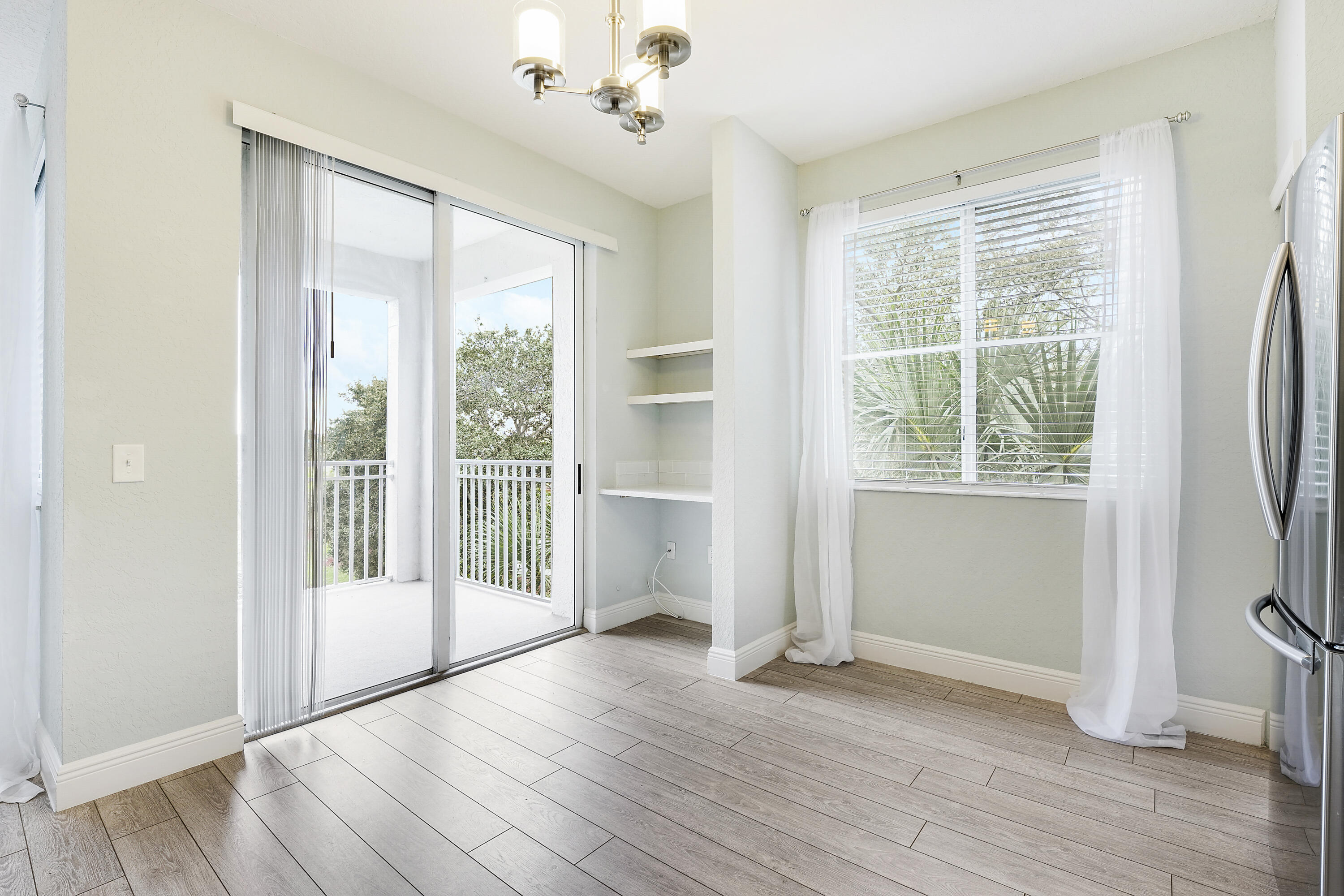 RESIDENCES AT LEGACY PLAC - Residential Lease