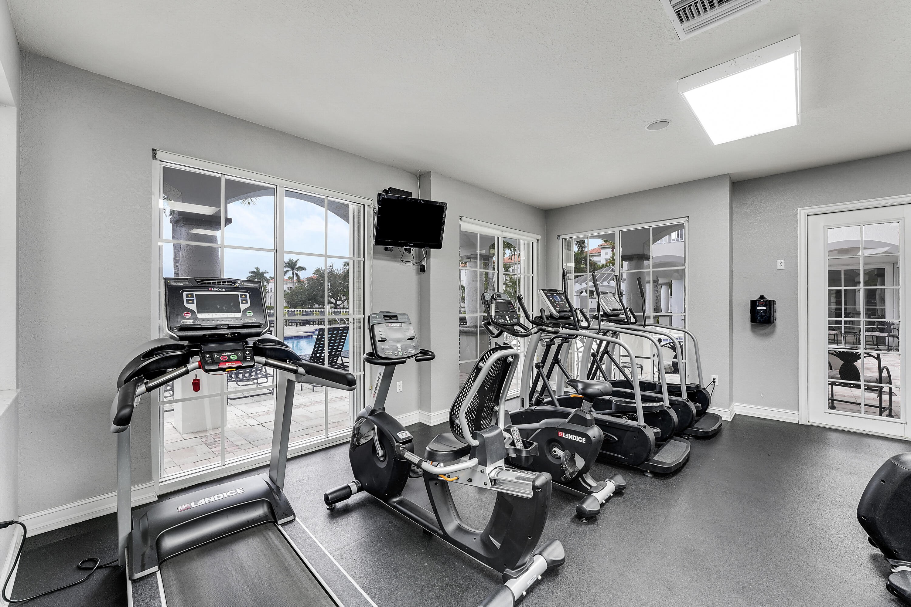 RESIDENCES AT LEGACY PLAC - Residential Lease