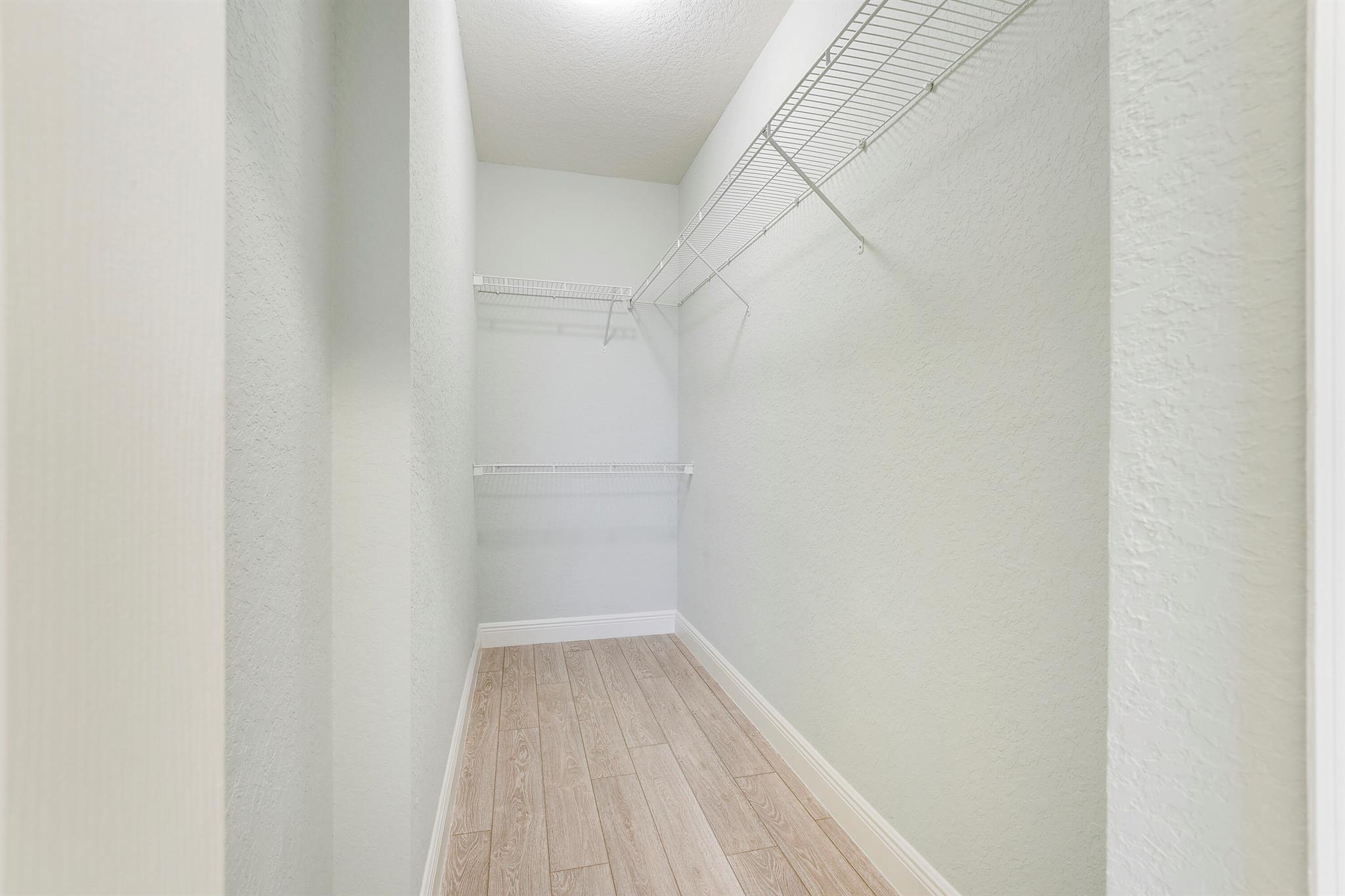 RESIDENCES AT LEGACY PLAC - Residential Lease