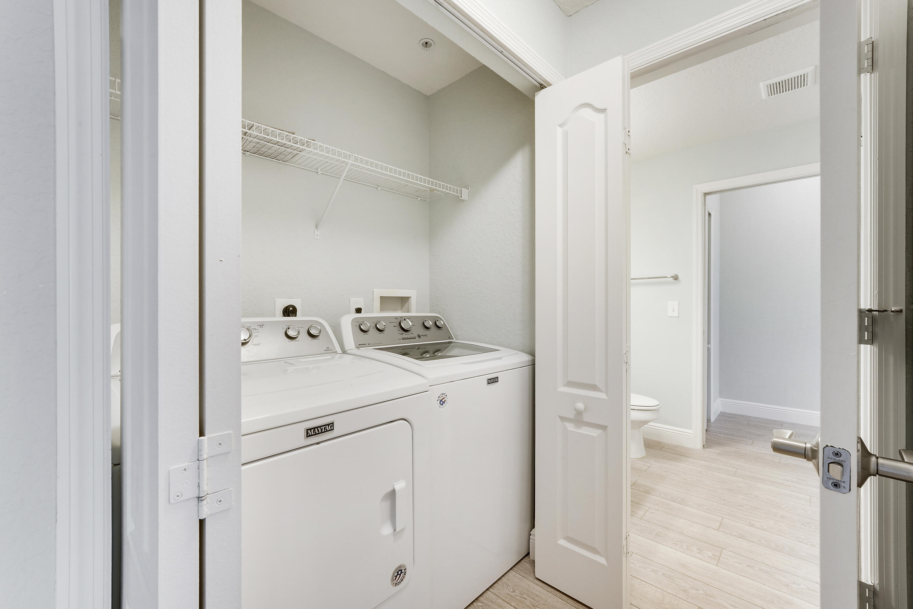 RESIDENCES AT LEGACY PLAC - Residential Lease