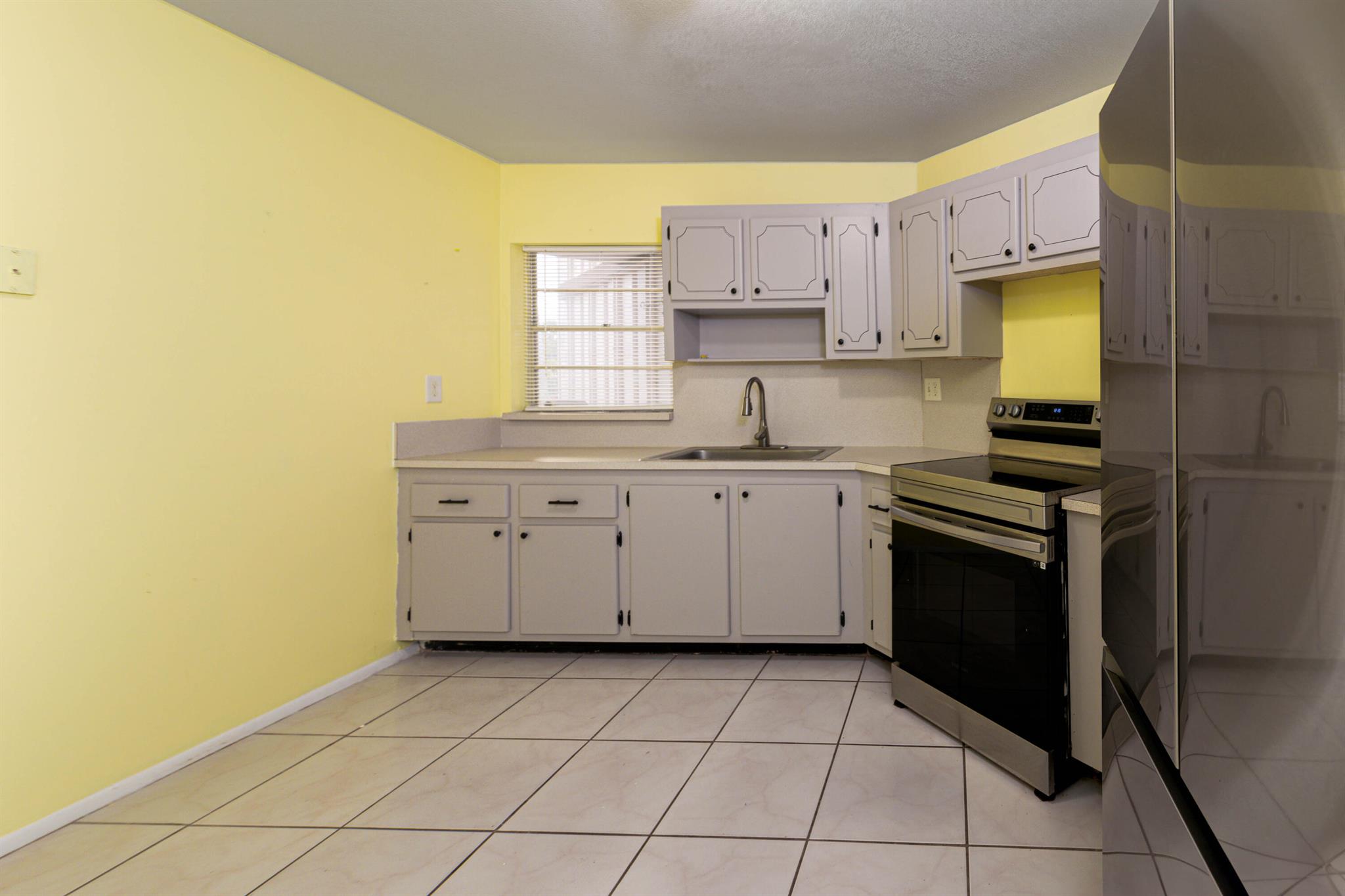 GREENWAY VILLAGE NORTH CONDO 2 - Residential