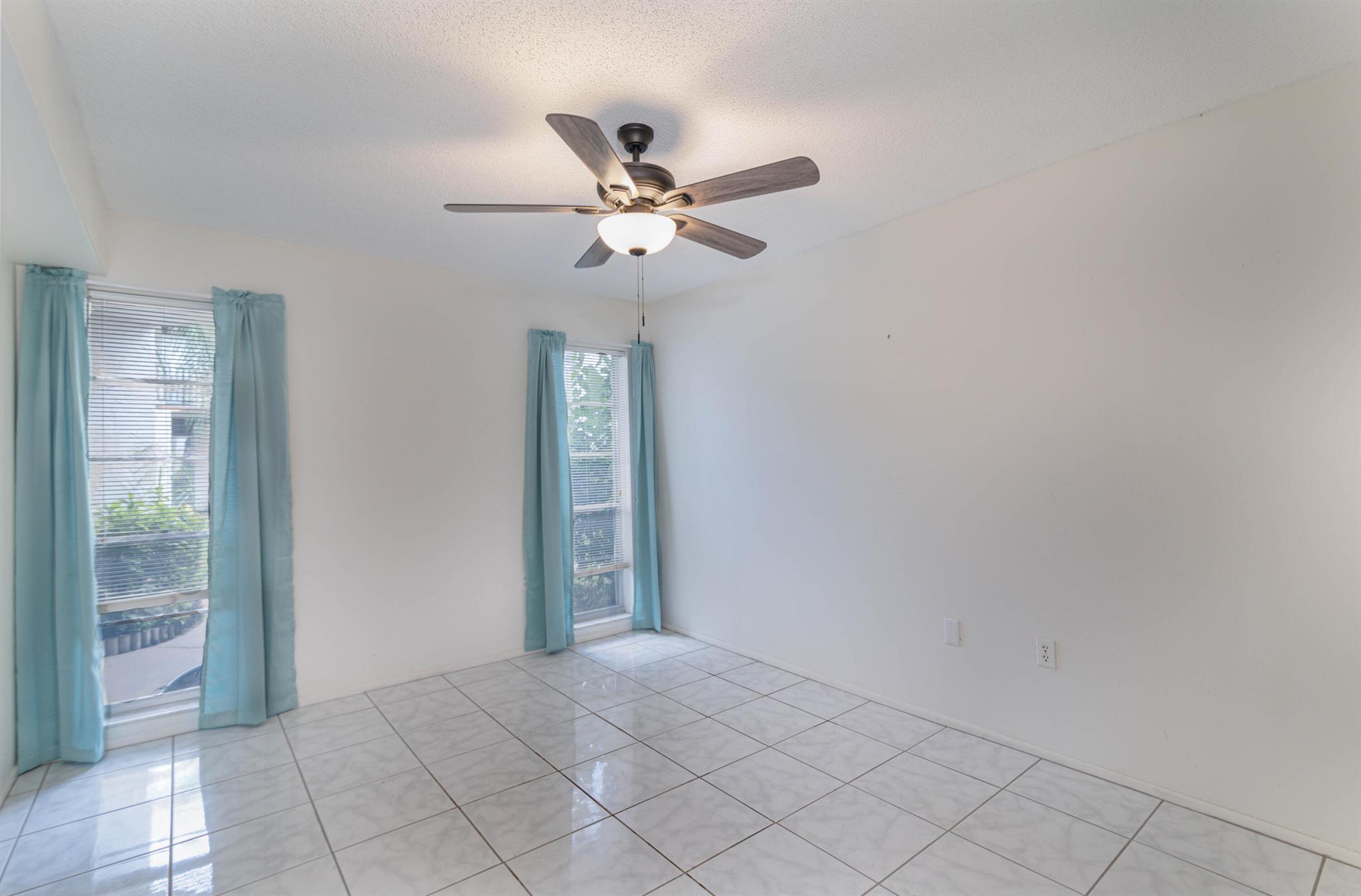 GREENWAY VILLAGE NORTH CONDO 2 - Residential