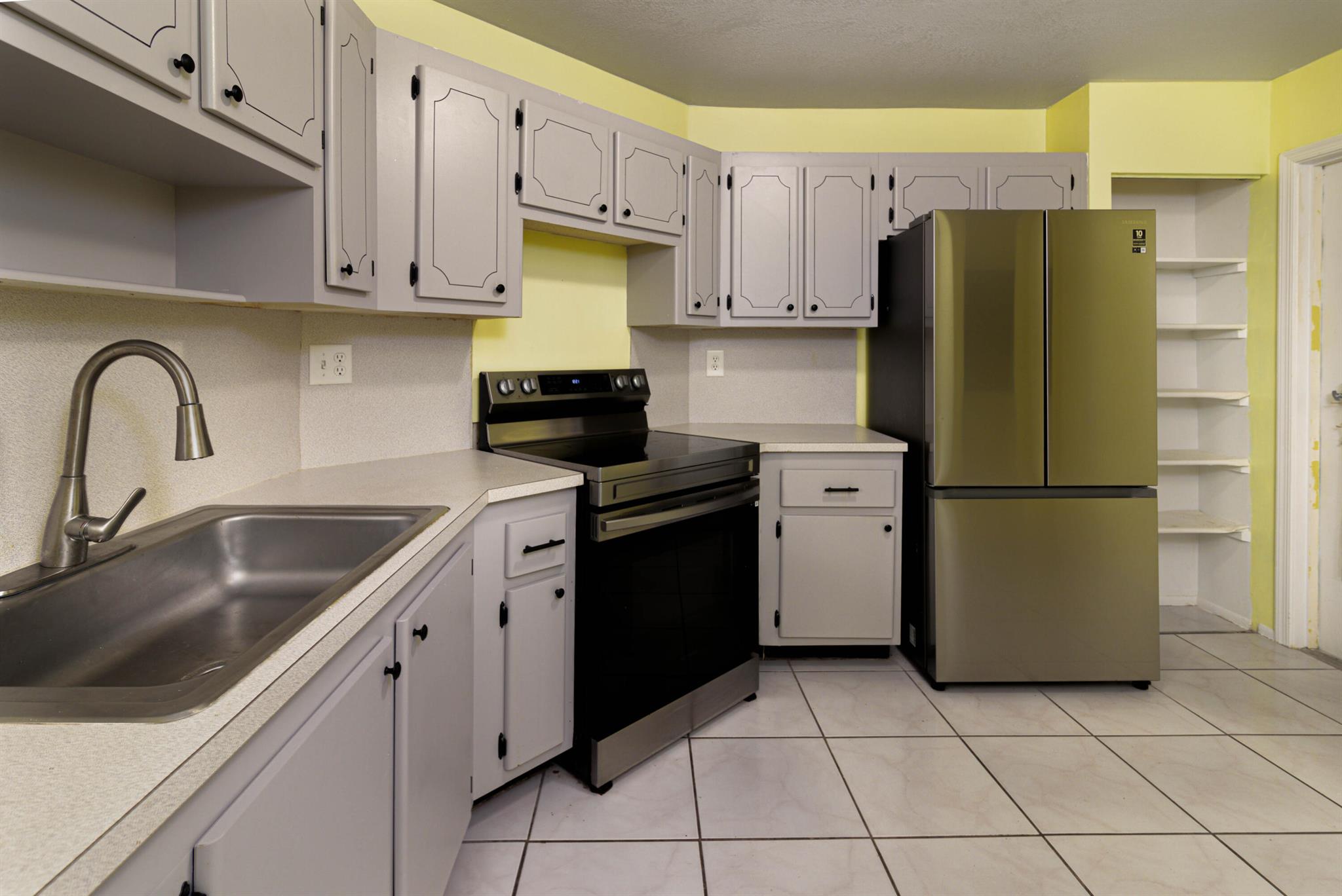 GREENWAY VILLAGE NORTH CONDO 2 - Residential