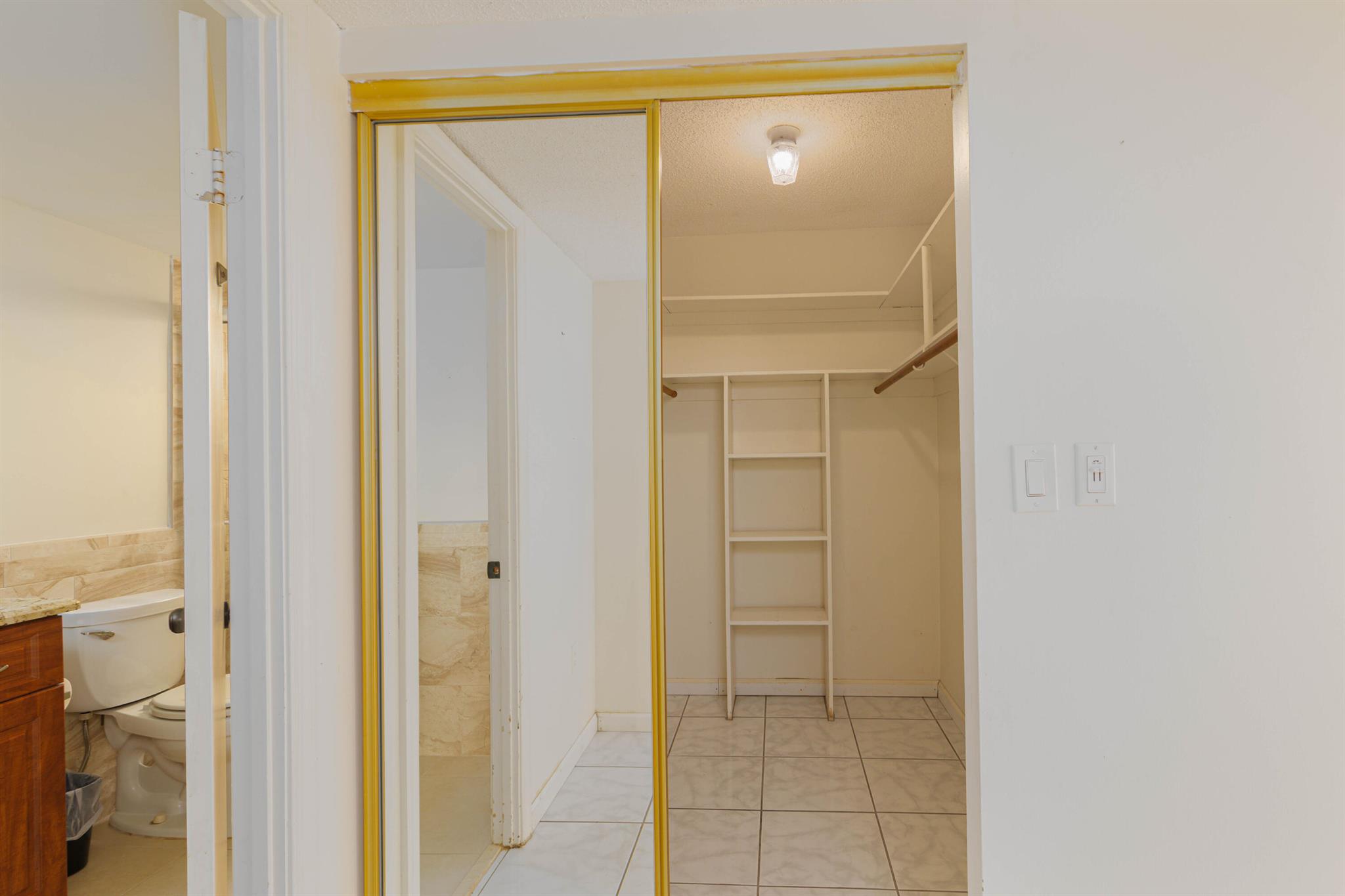 GREENWAY VILLAGE NORTH CONDO 2 - Residential