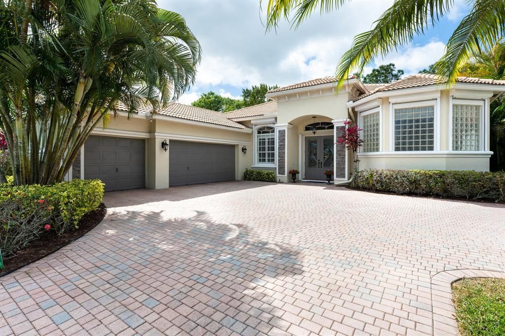 Photo of 884 SW Bromelia Terrace, Stuart, FL 34997 (MLS # R10875974)