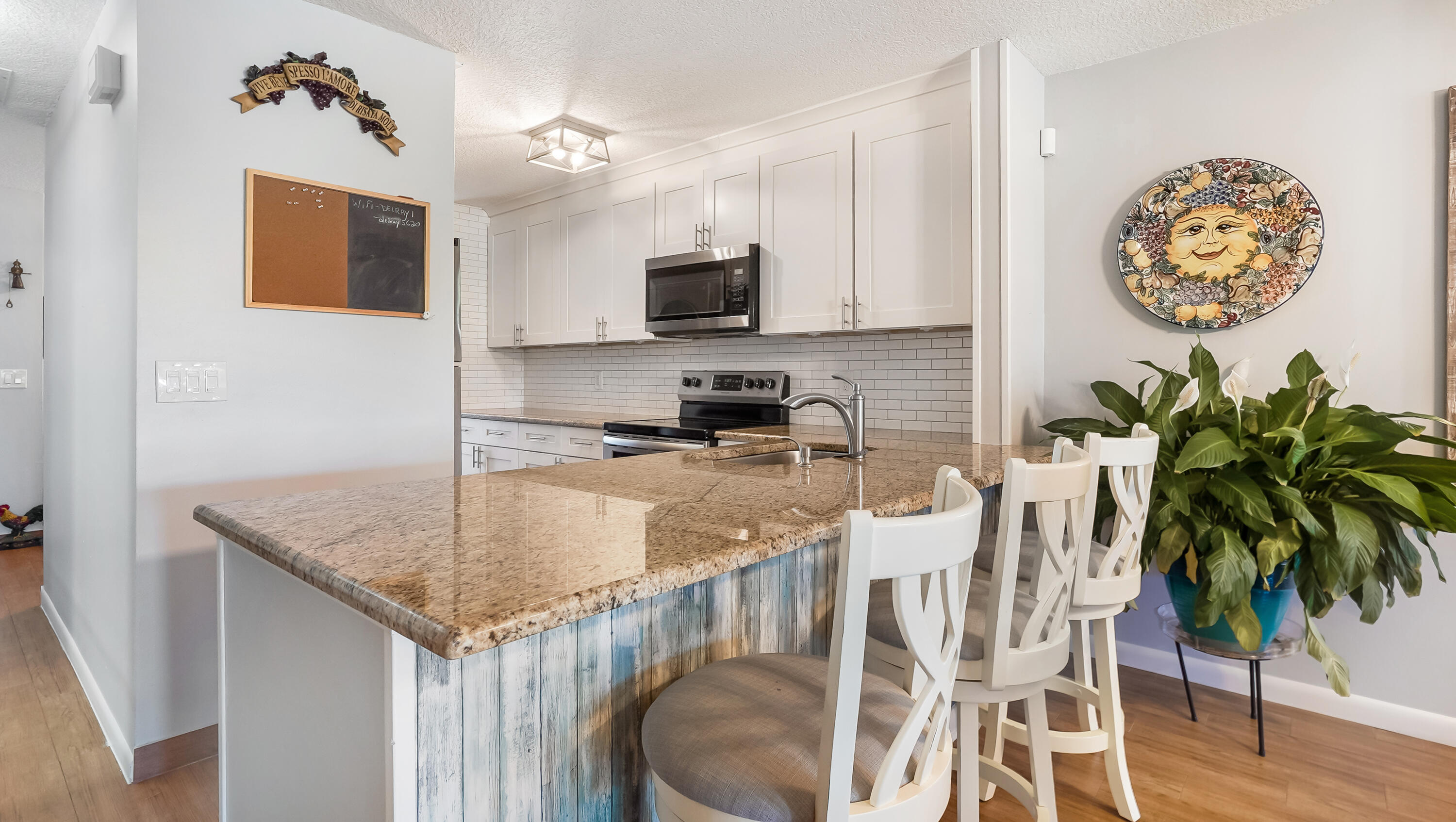 PALM GREENS AT VILLA DEL RAY CONDO II - Residential