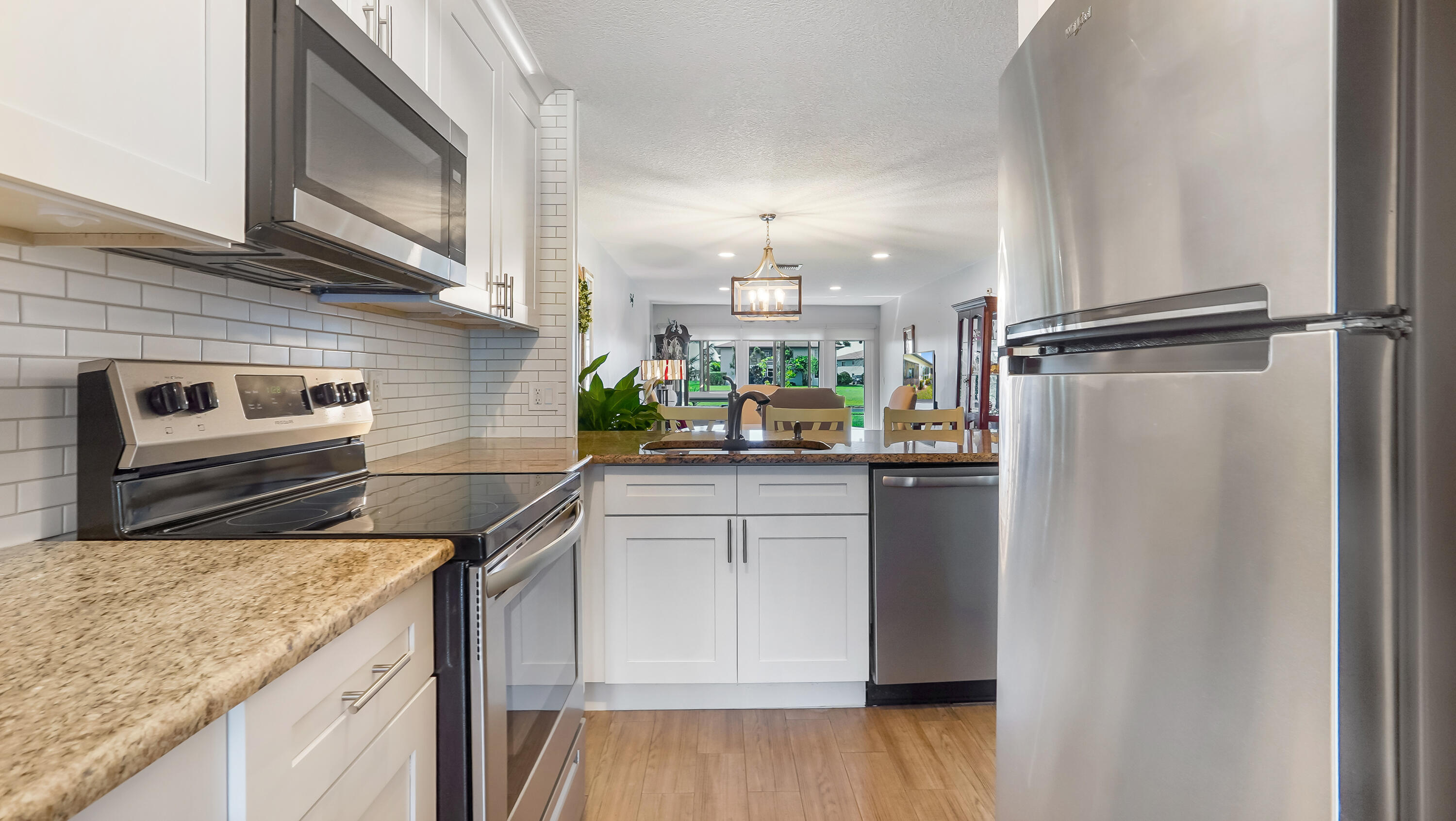 PALM GREENS AT VILLA DEL RAY CONDO II - Residential