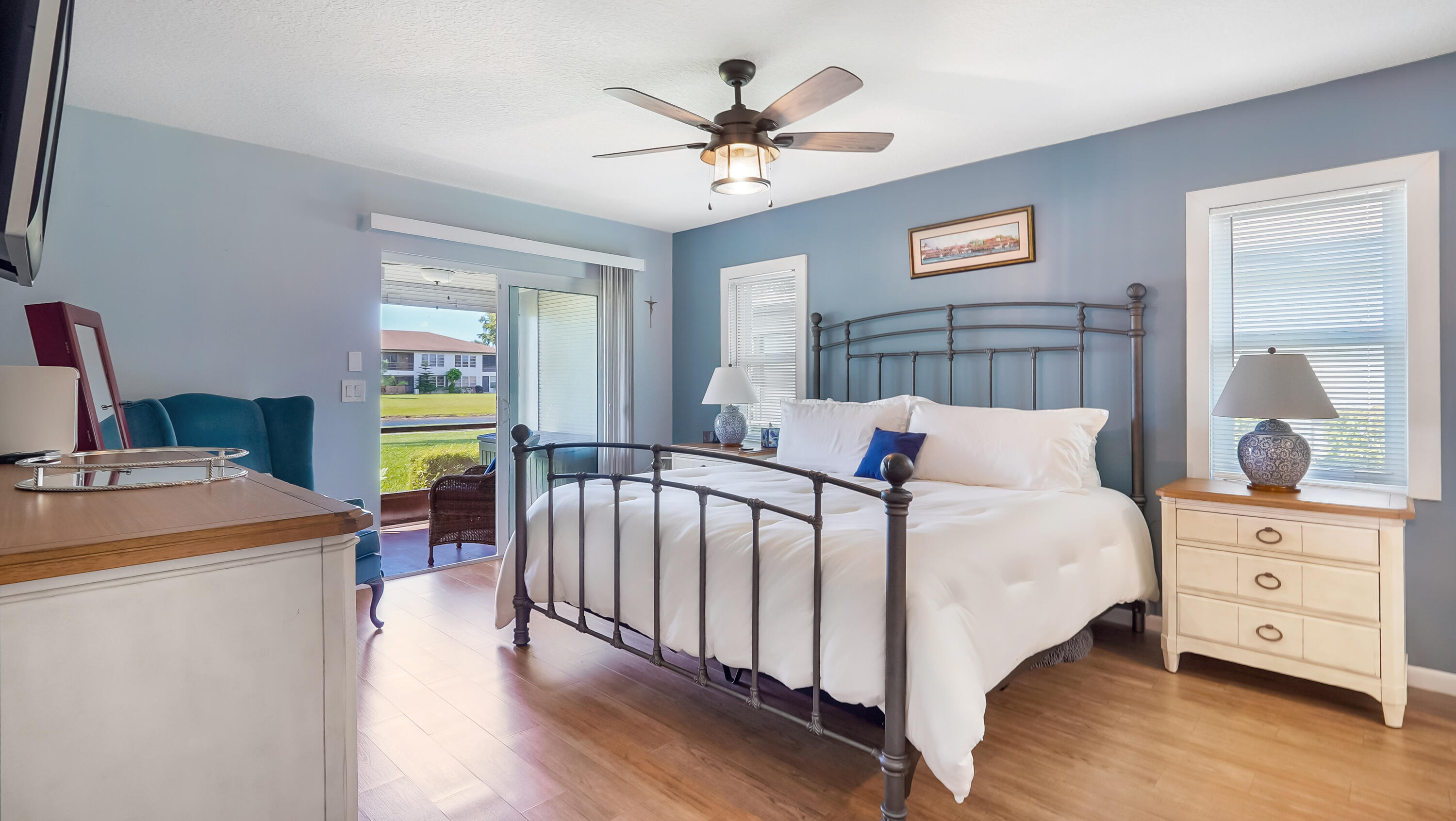 PALM GREENS AT VILLA DEL RAY CONDO II - Residential