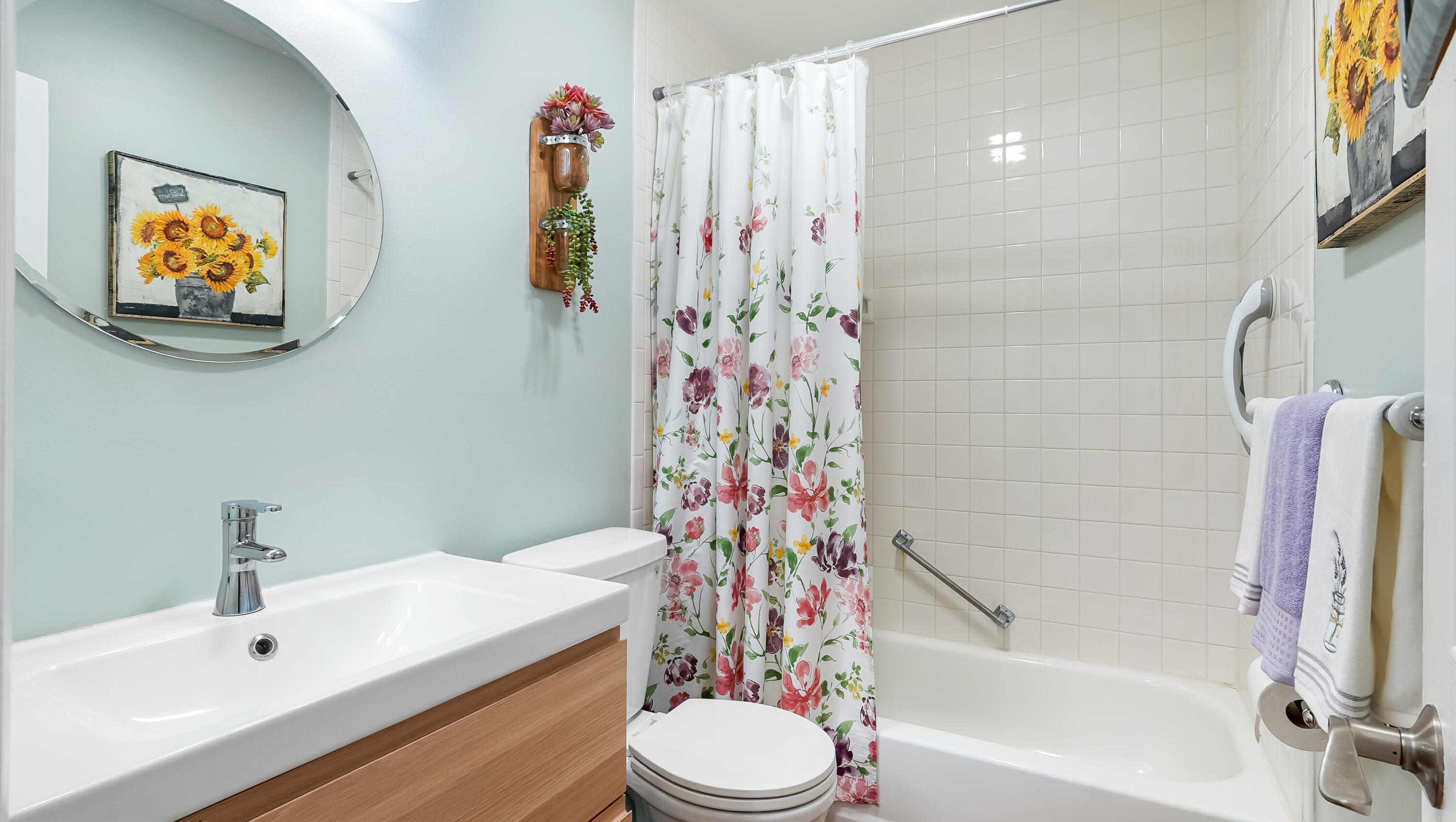 PALM GREENS AT VILLA DEL RAY CONDO II - Residential