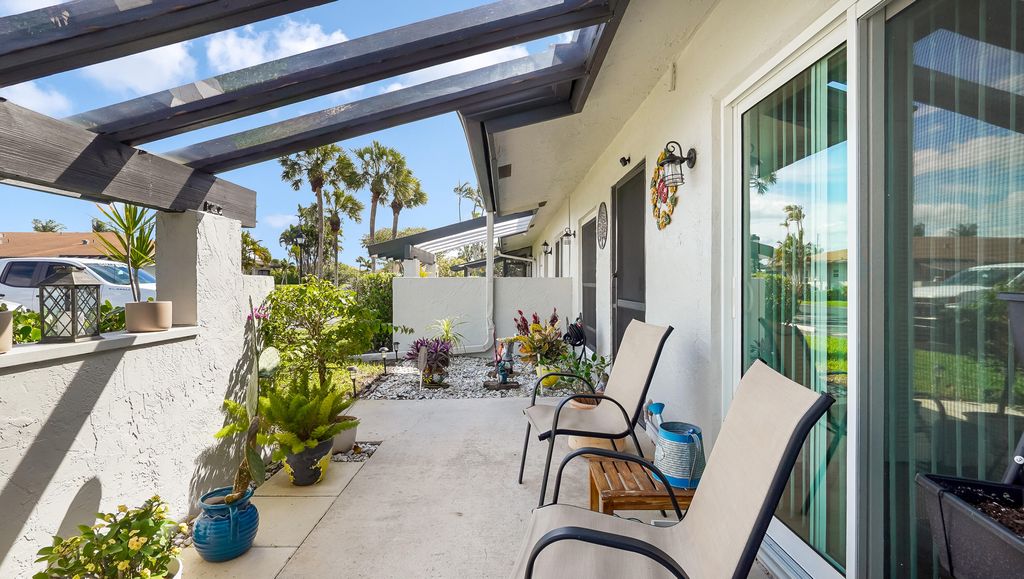 Photo of 5620 Queen Palm Court #C, Delray Beach, FL 33484 (MLS # B26005175)