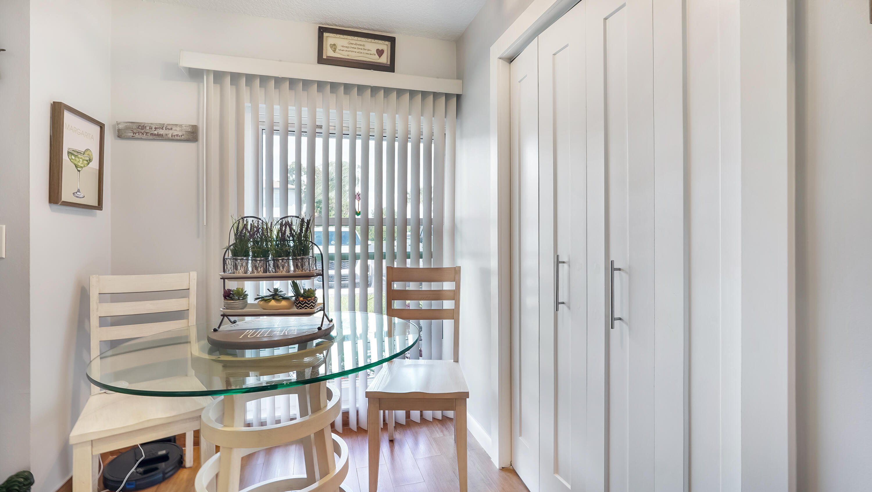 PALM GREENS AT VILLA DEL RAY CONDO II - Residential