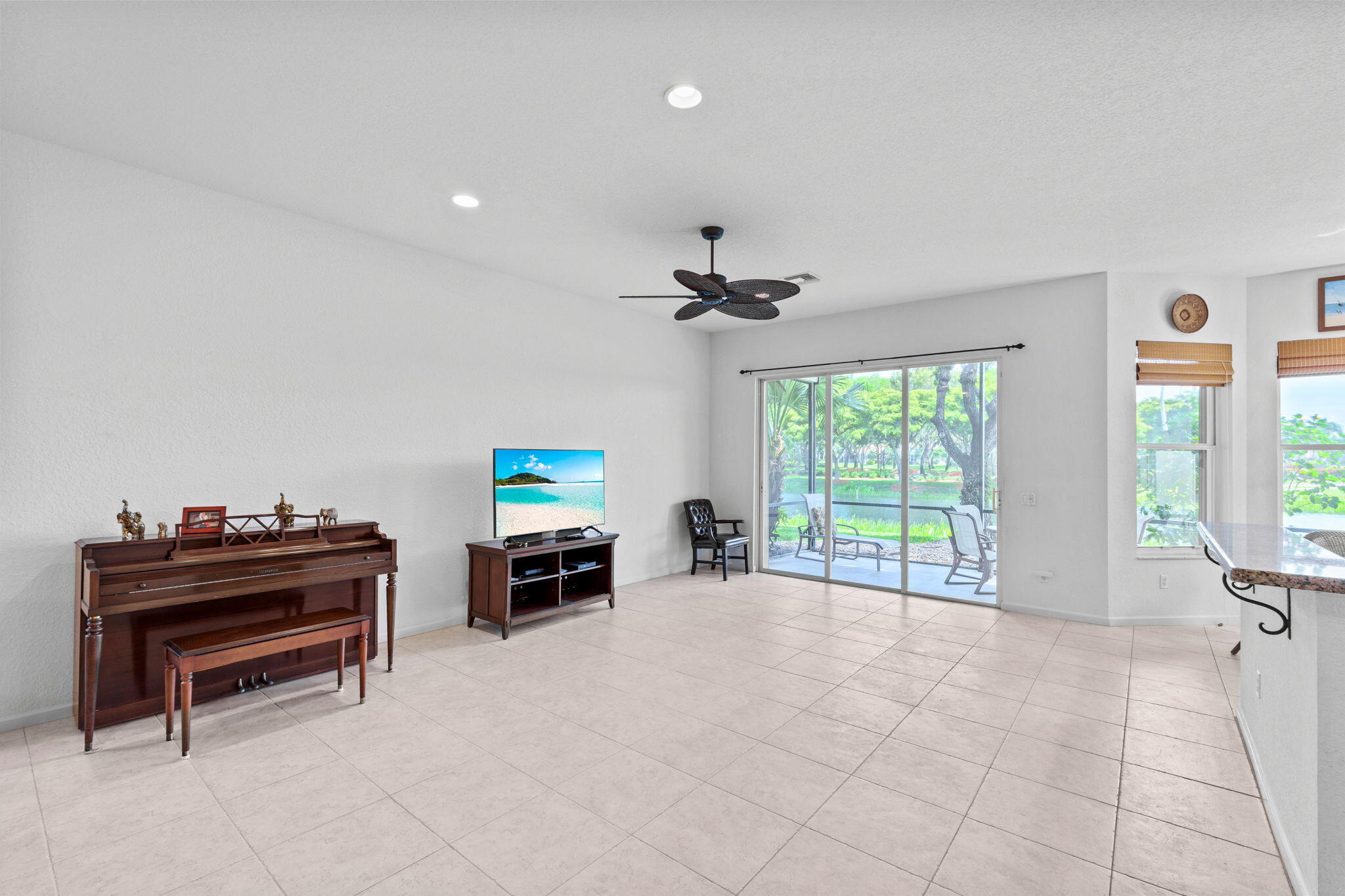 VALENCIA ISLES 1 - Residential