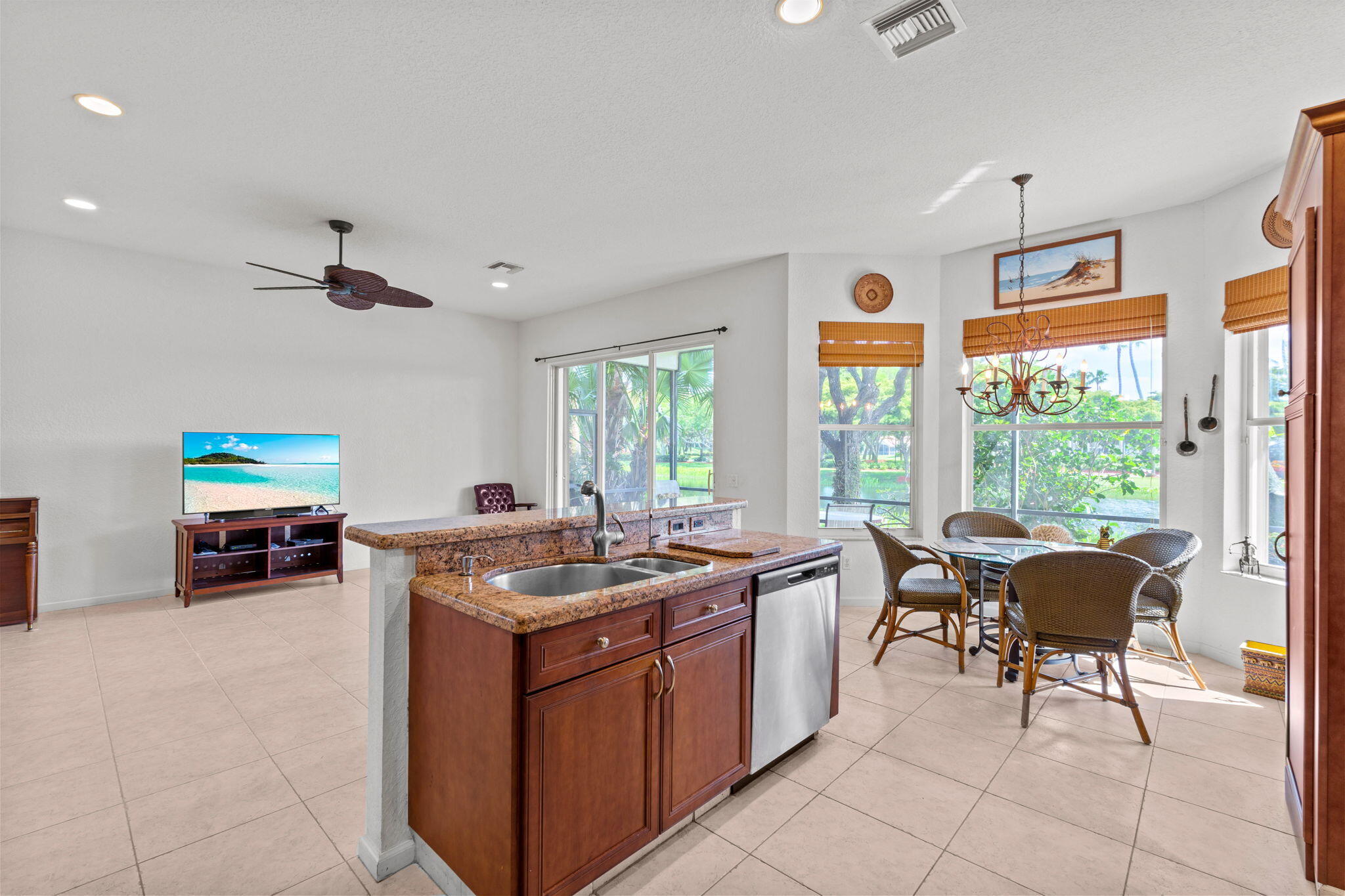 VALENCIA ISLES 1 - Residential