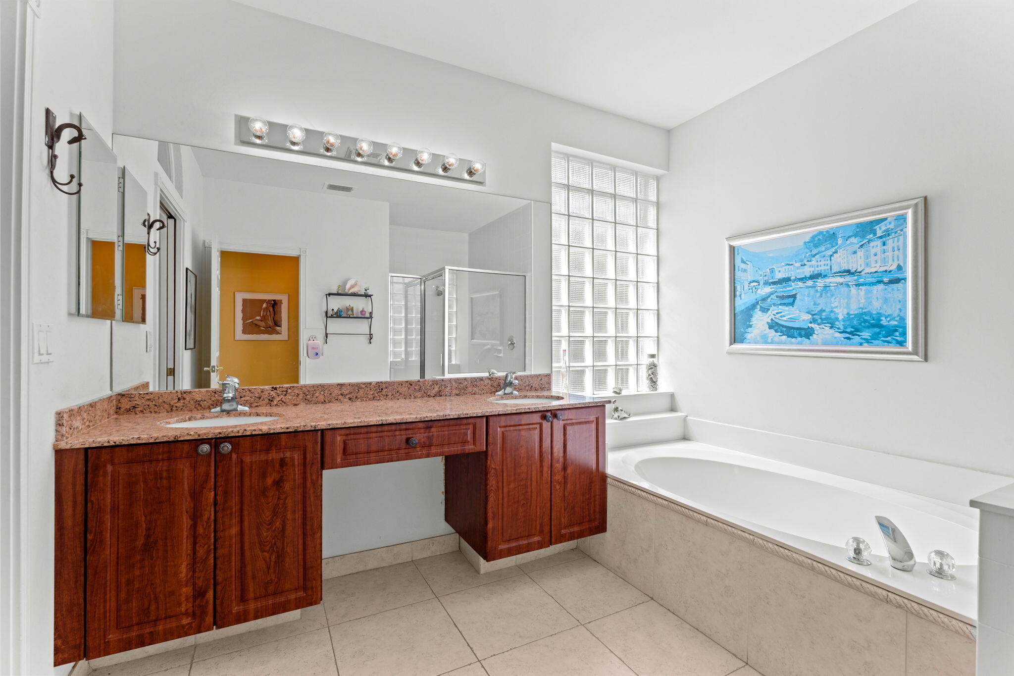 VALENCIA ISLES 1 - Residential