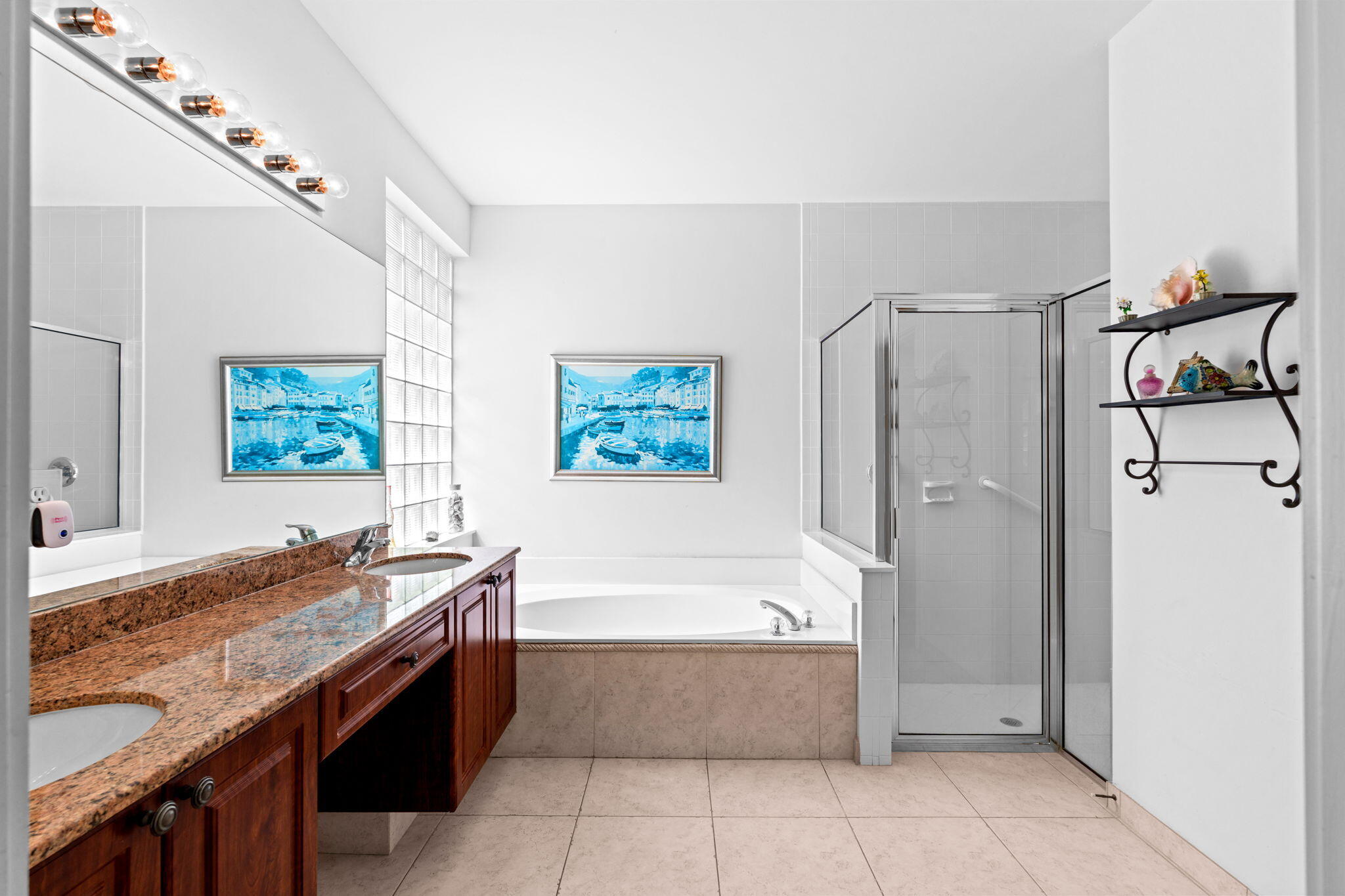 VALENCIA ISLES 1 - Residential