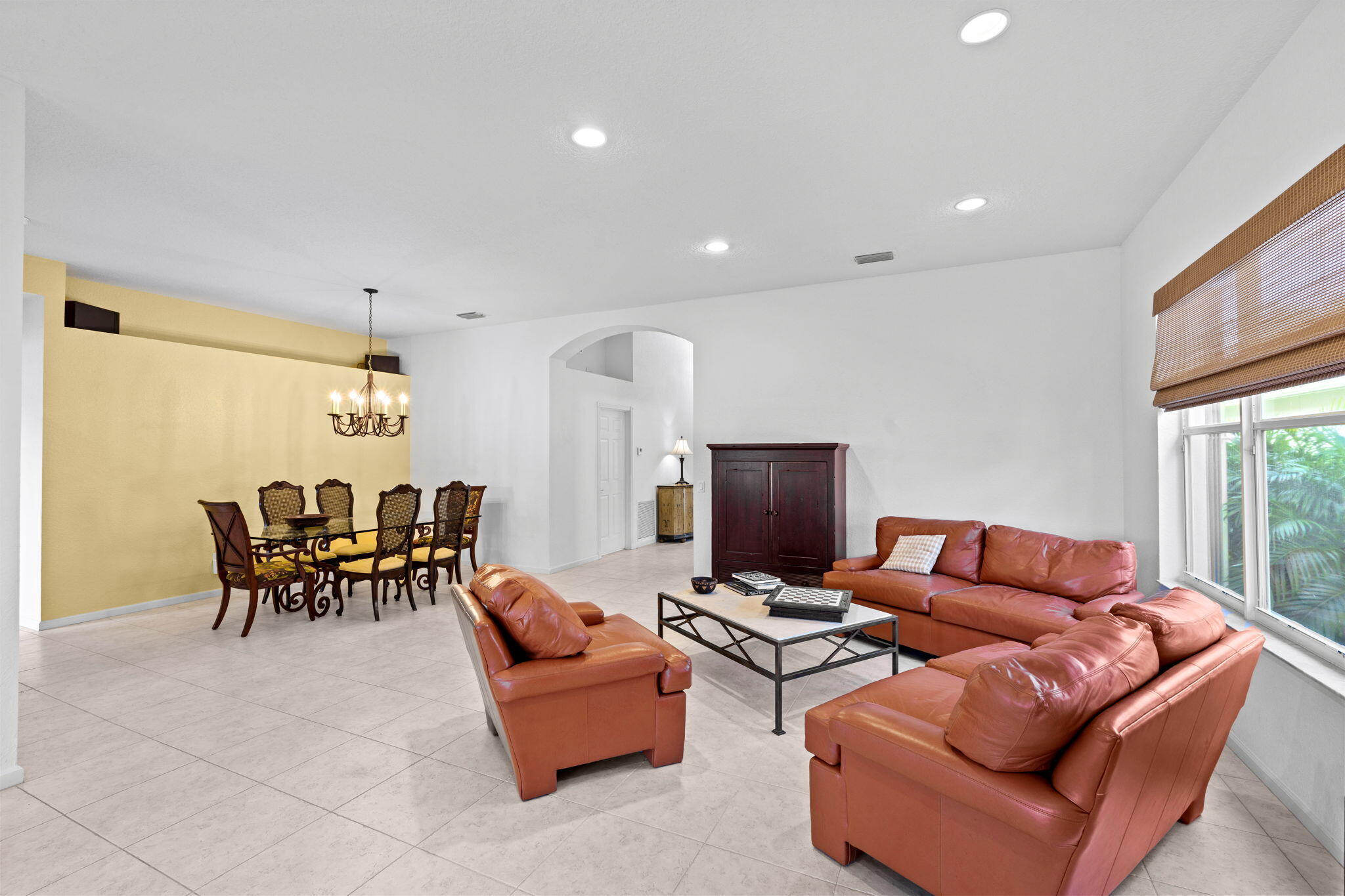 VALENCIA ISLES 1 - Residential