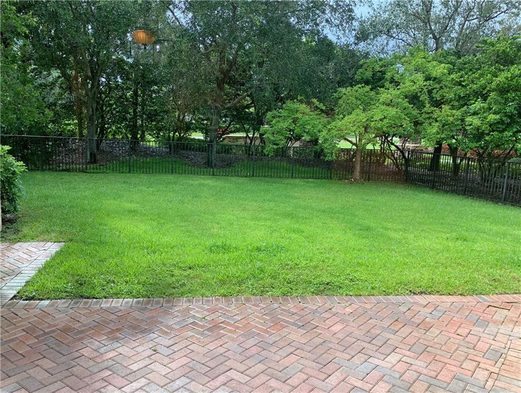 HERON BAY - Residential Lease