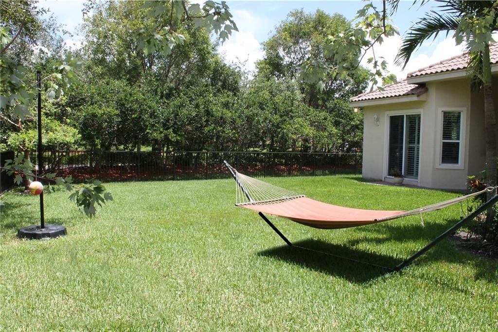 HERON BAY - Residential Lease