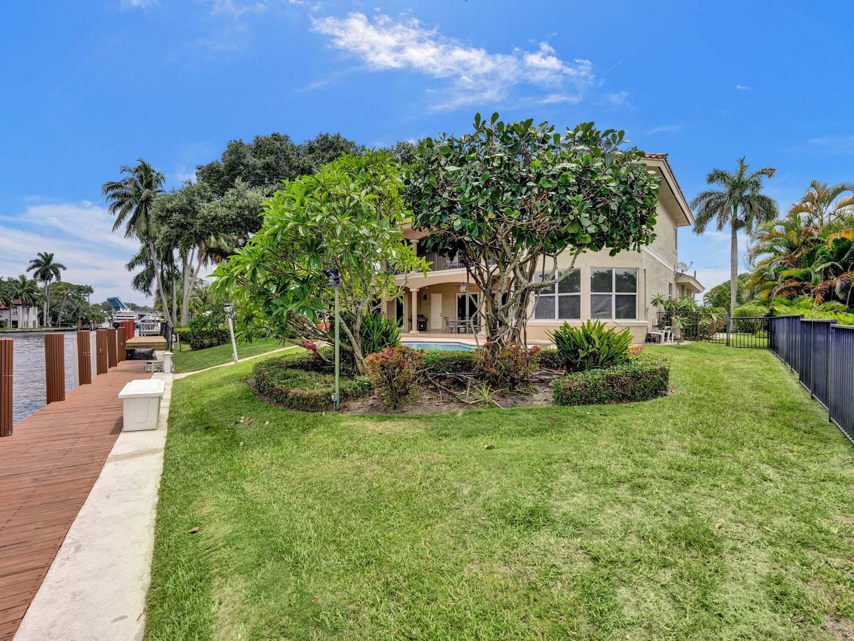 SOUTH NEW RIVER ISLES SEC - Residential