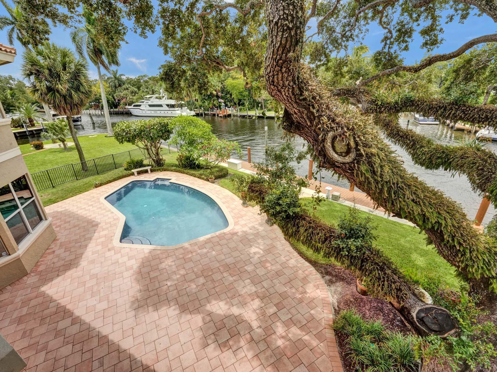 SOUTH NEW RIVER ISLES SEC - Residential